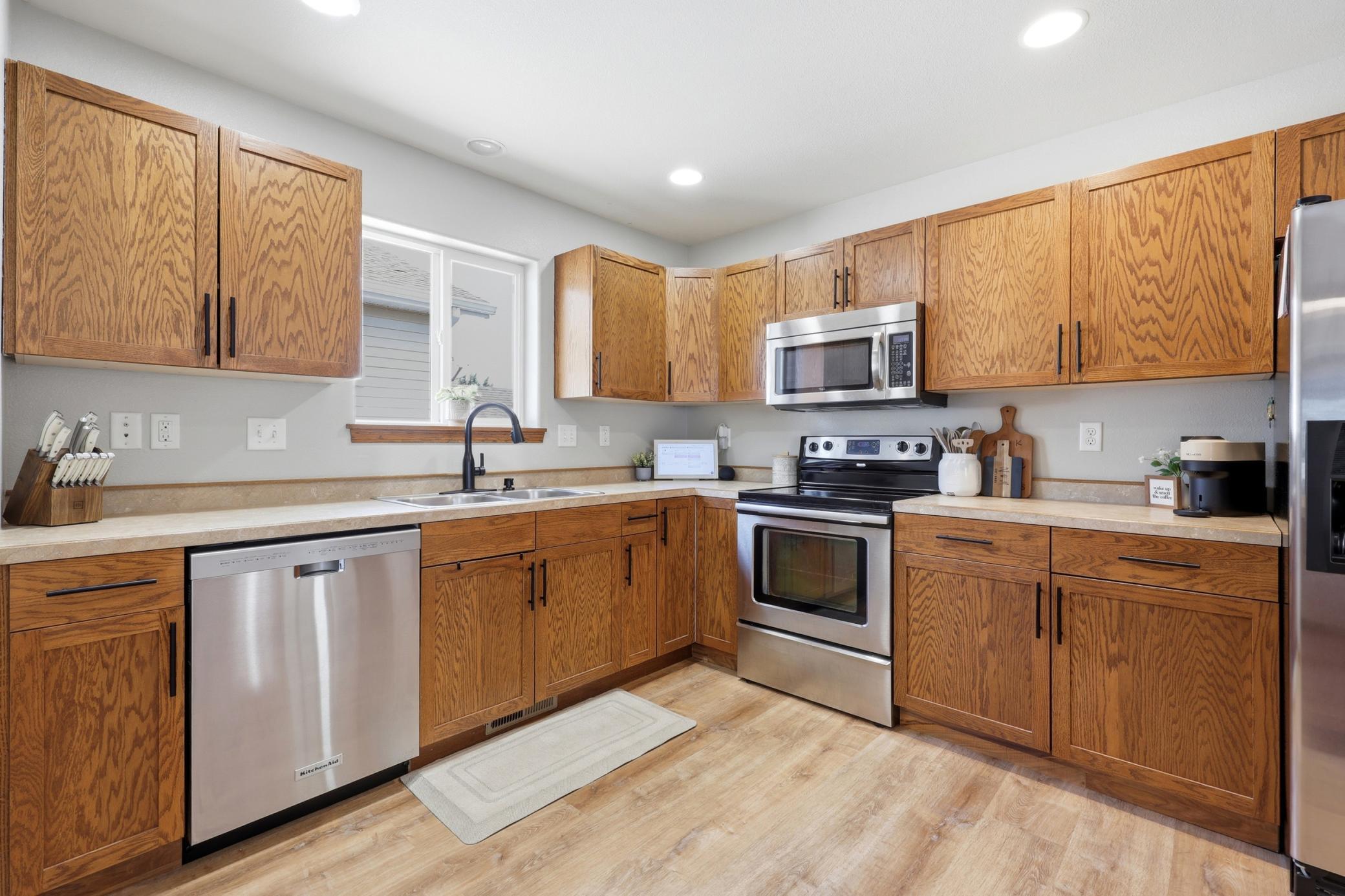 4763 Clock Tower Lane S, Fargo ND 58104 - Photo 9 of 33