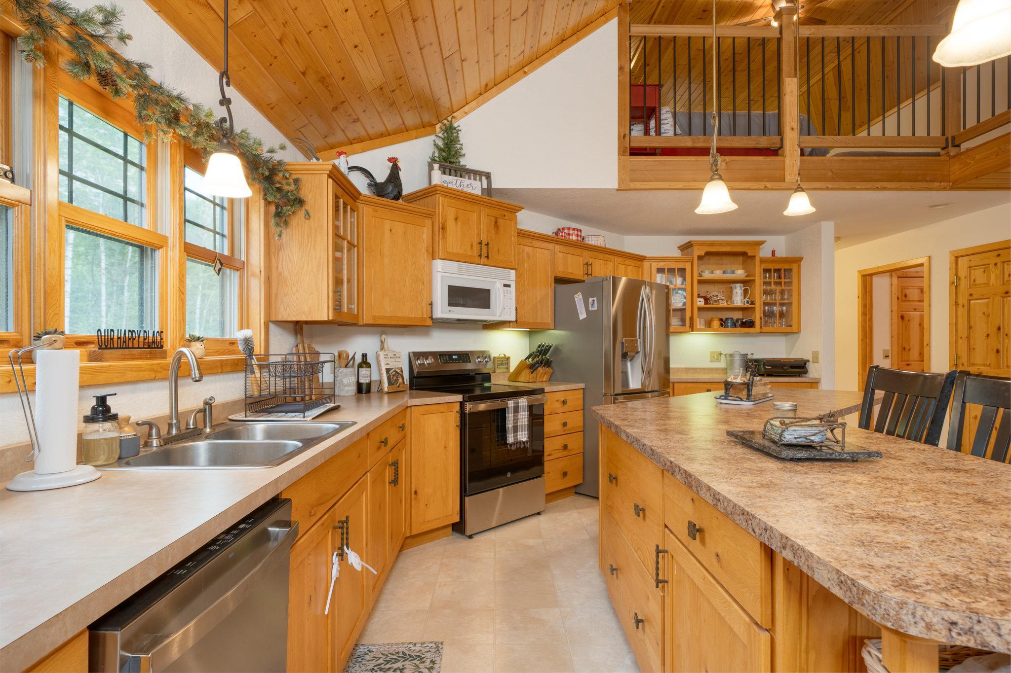 2006 single family home for sale at 52671 Becker Road in Bigfork, MN — 3 bed, 1 bath (photo 13 of 50)