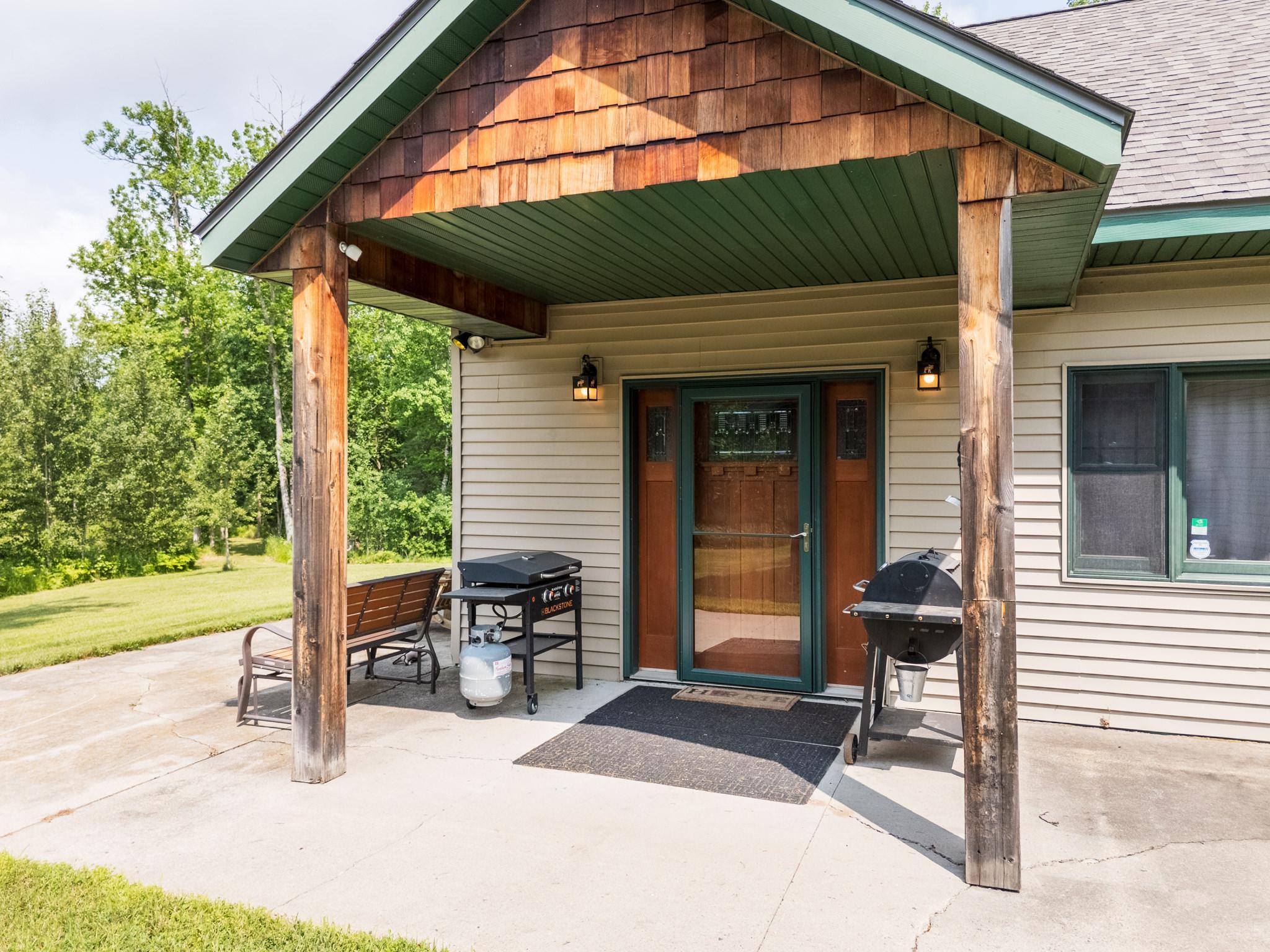 2006 single family home for sale at 52671 Becker Road in Bigfork, MN — 3 bed, 1 bath (photo 4 of 50)