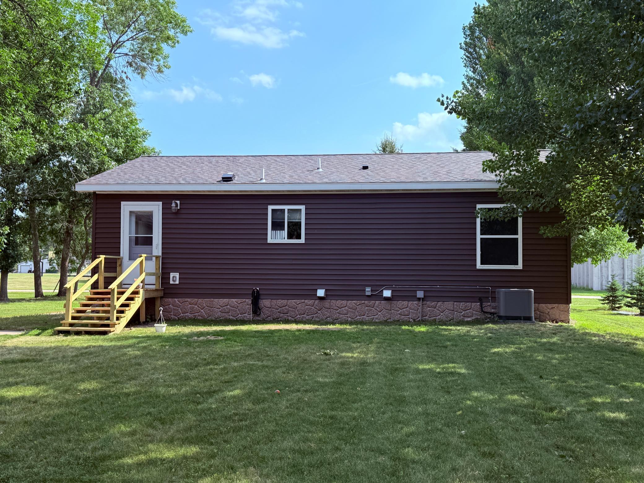 2022 single family home for sale at 303 1st Avenue E in Gary, MN — 2 bed, 2 bath (photo 5 of 27)
