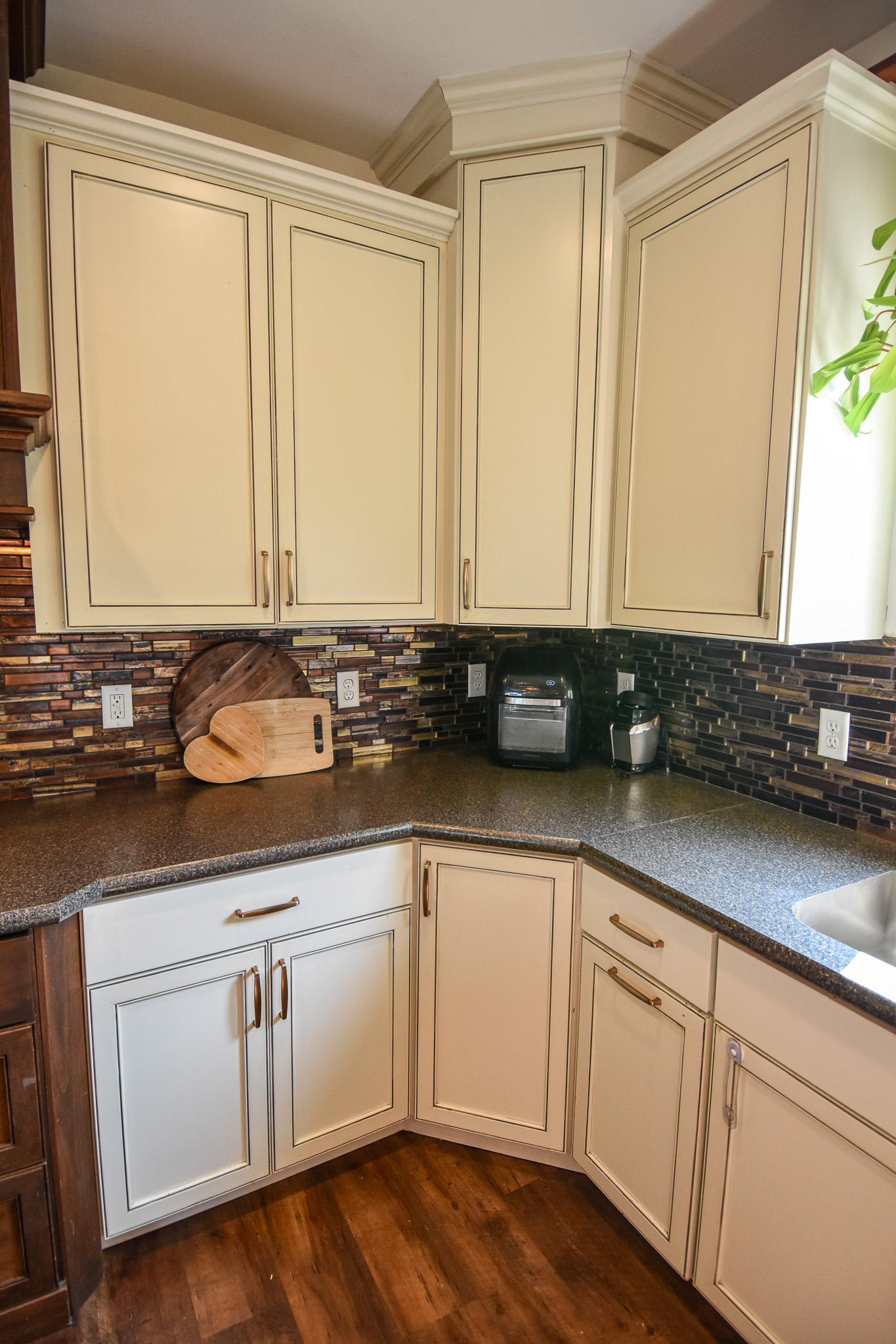 2004 single family home for sale at 14594 138th Avenue NE in Thief River Falls, MN — 4 bed, 2 bath (photo 20 of 76)