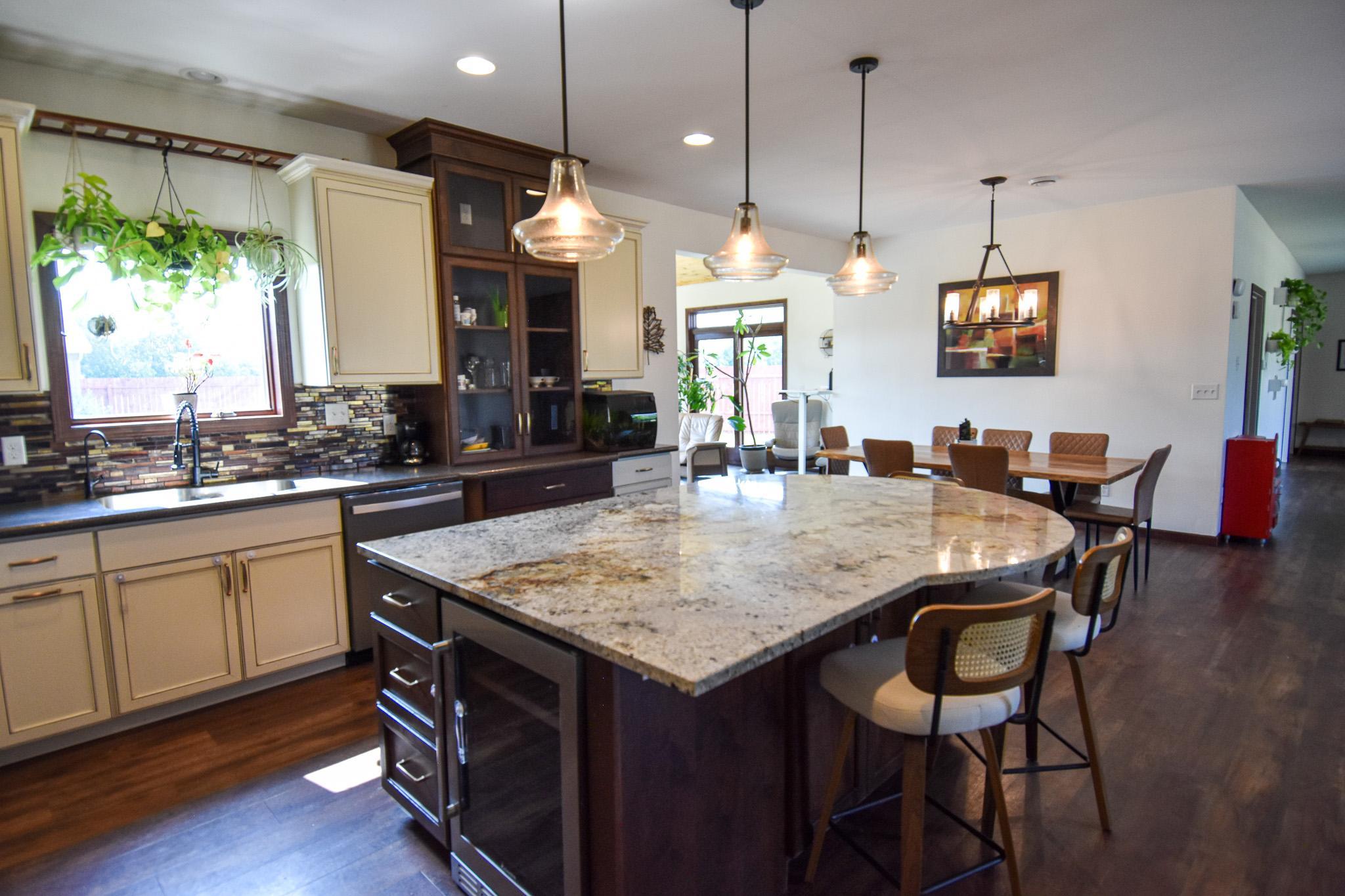 2004 single family home for sale at 14594 138th Avenue NE in Thief River Falls, MN — 4 bed, 2 bath (photo 32 of 76)