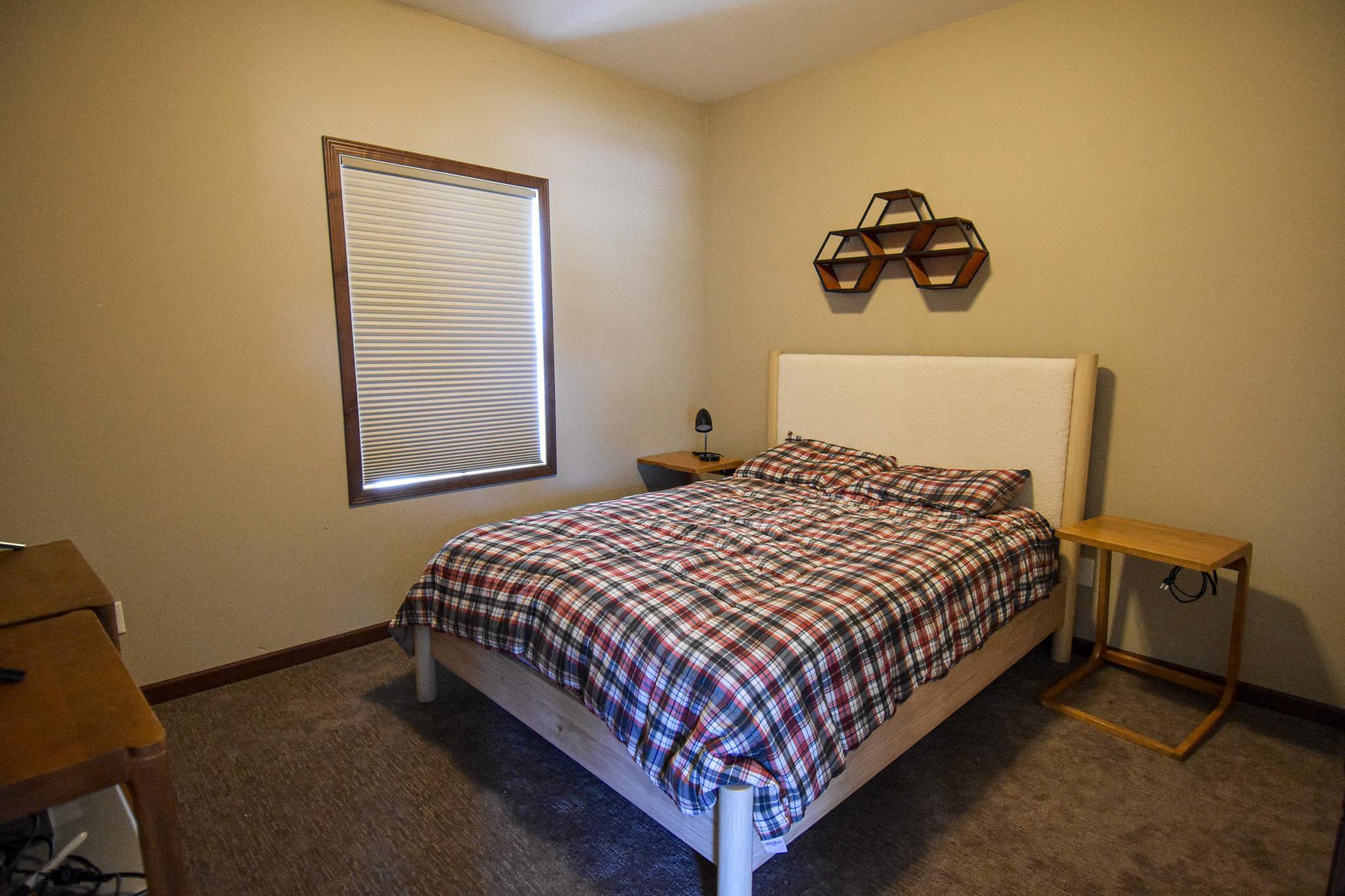 2004 single family home for sale at 14594 138th Avenue NE in Thief River Falls, MN — 4 bed, 2 bath (photo 59 of 76)