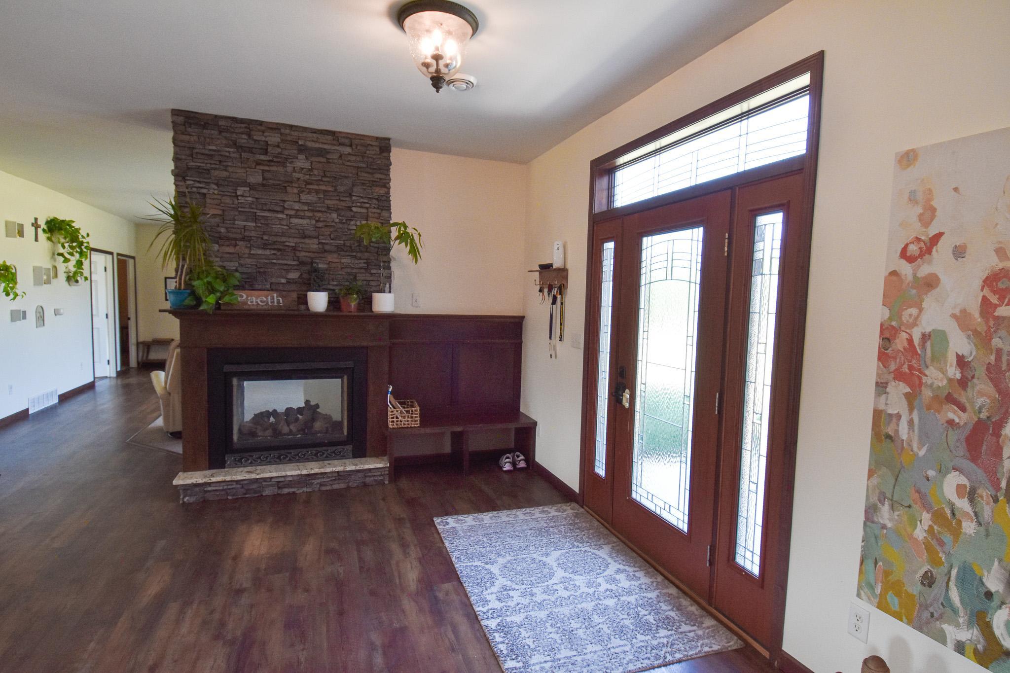 2004 single family home for sale at 14594 138th Avenue NE in Thief River Falls, MN — 4 bed, 2 bath (photo 10 of 76)