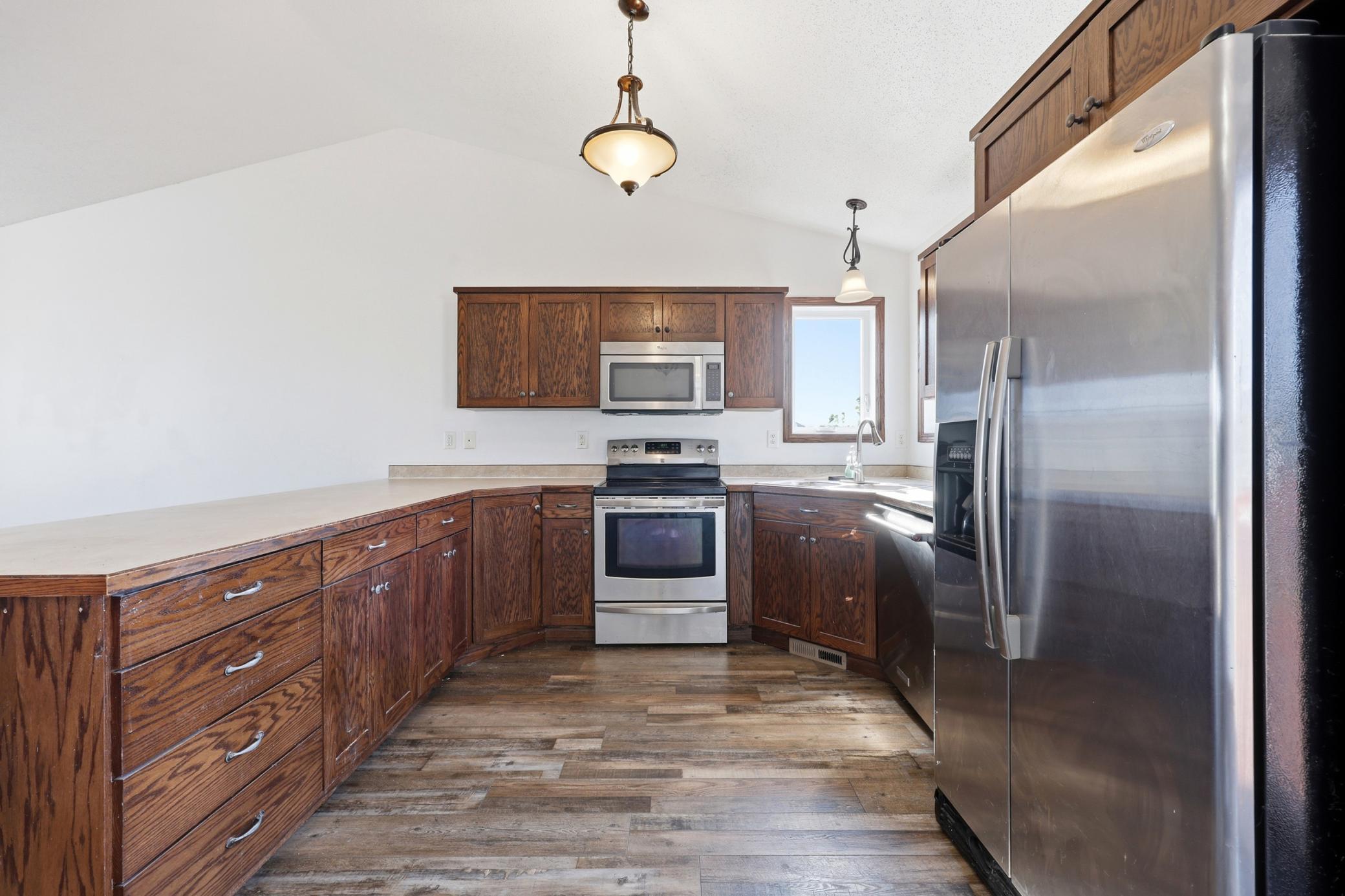 4260 Russet Avenue S, Fargo ND 58104 - Photo 11 of 38