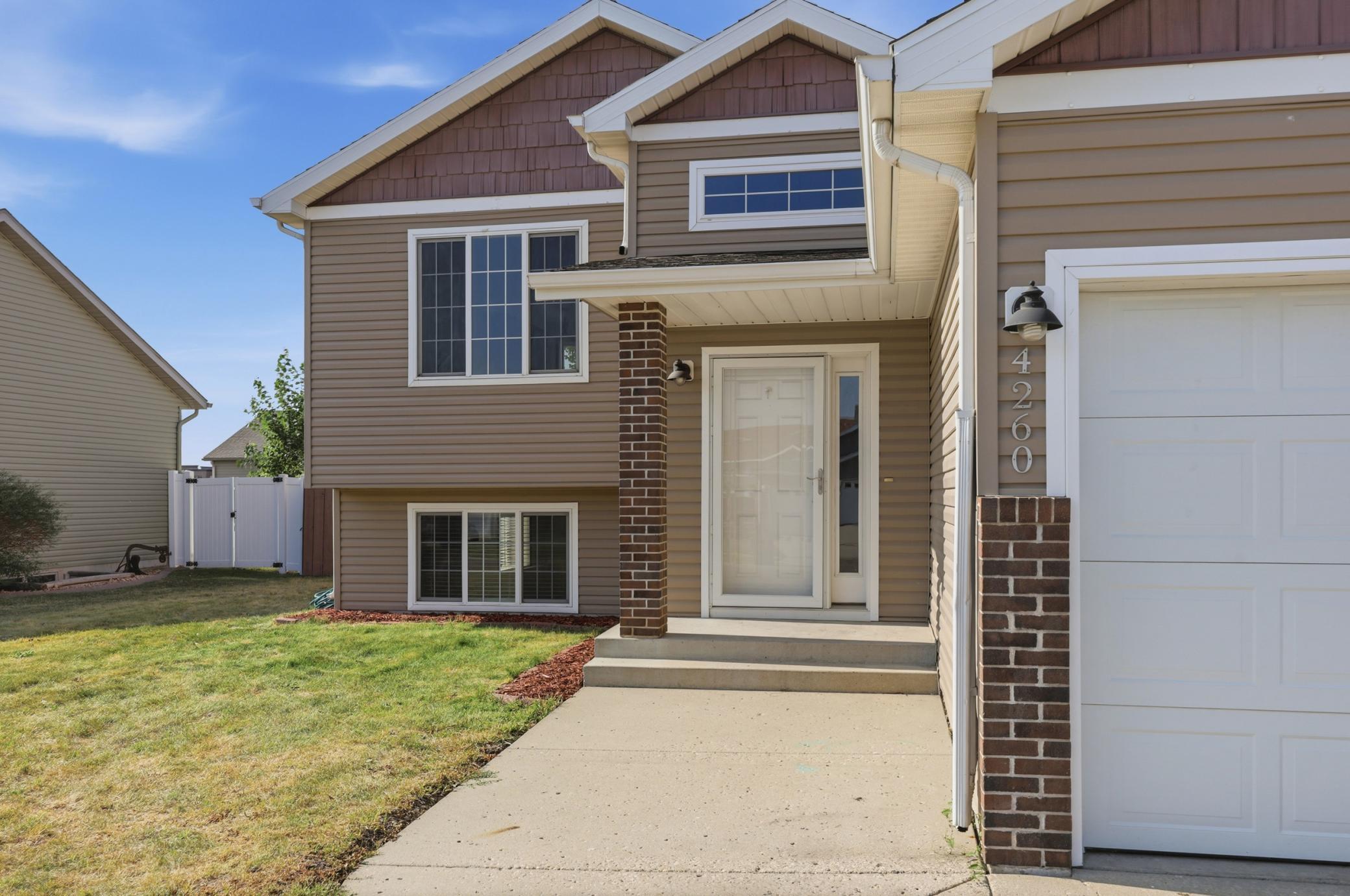 4260 Russet Avenue S, Fargo ND 58104 - Photo 4 of 38