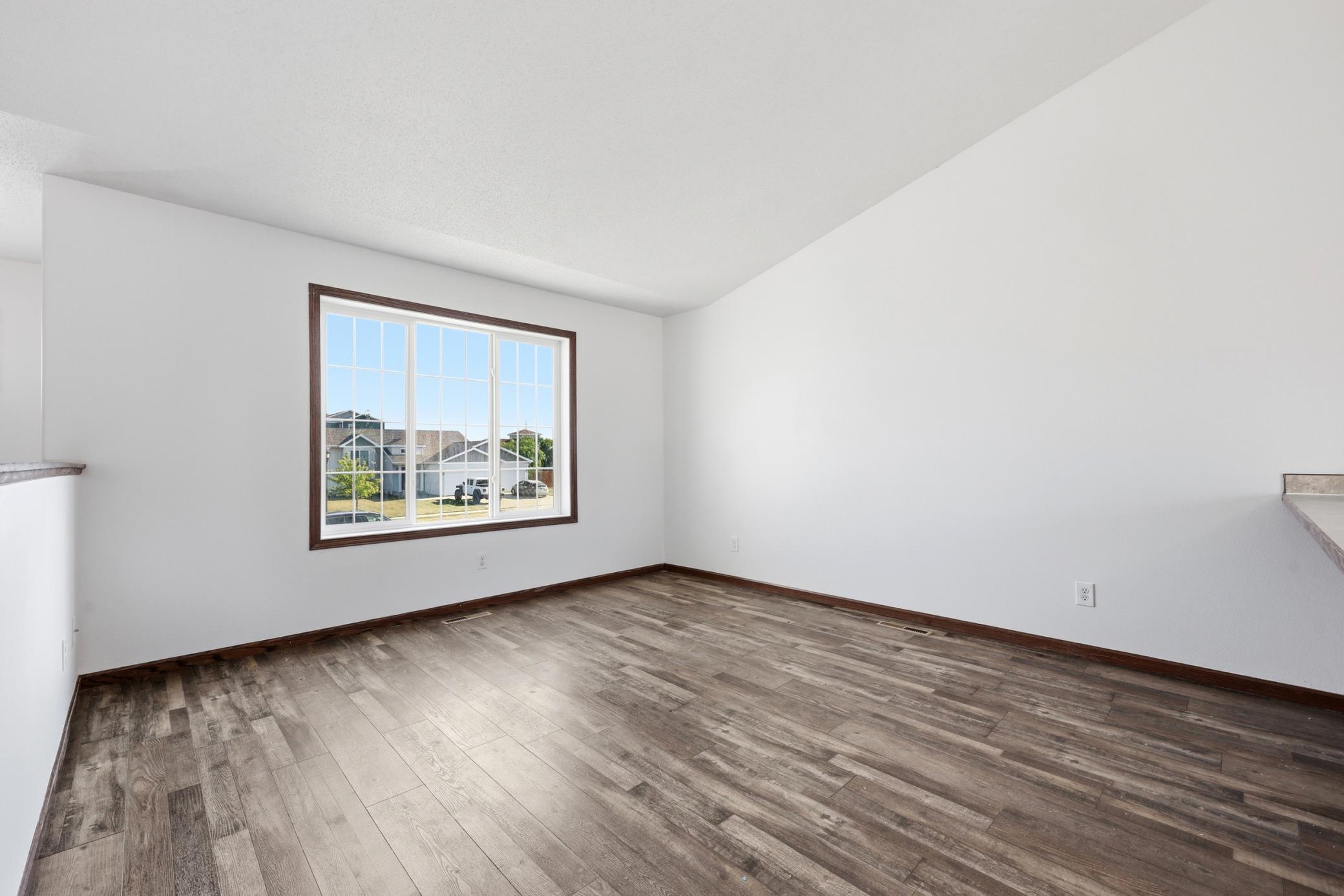 4260 Russet Avenue S, Fargo ND 58104 - Photo 6 of 38