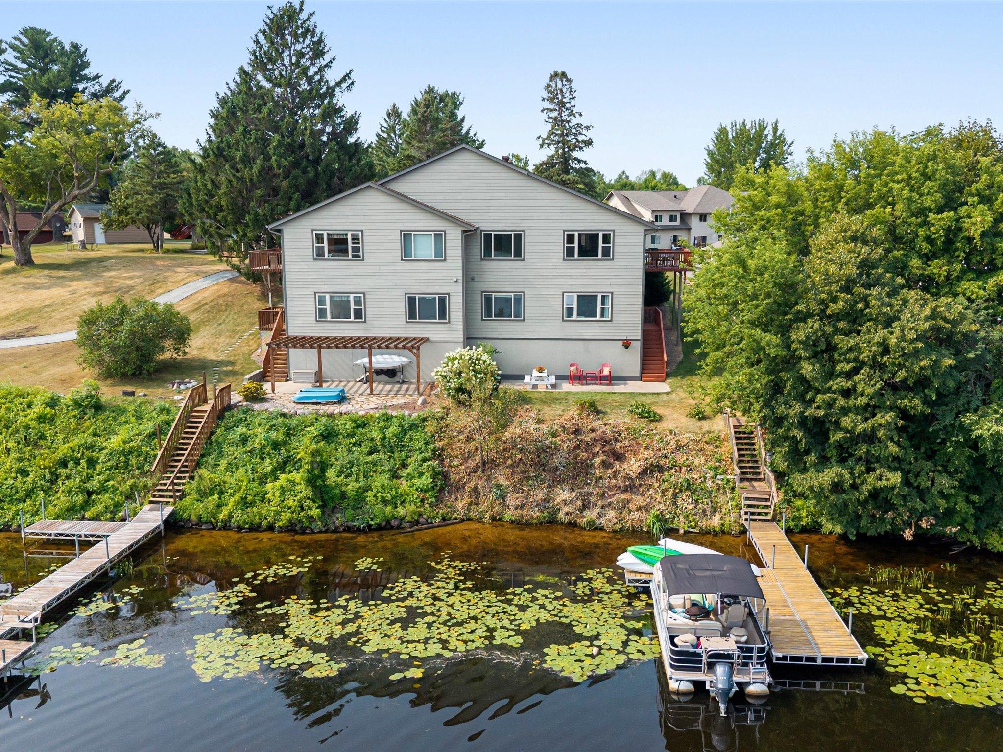 2003 twin home for sale at 1708 13th Avenue NE in Brainerd, MN — 3 bed, 3 bath (photo 2 of 39)