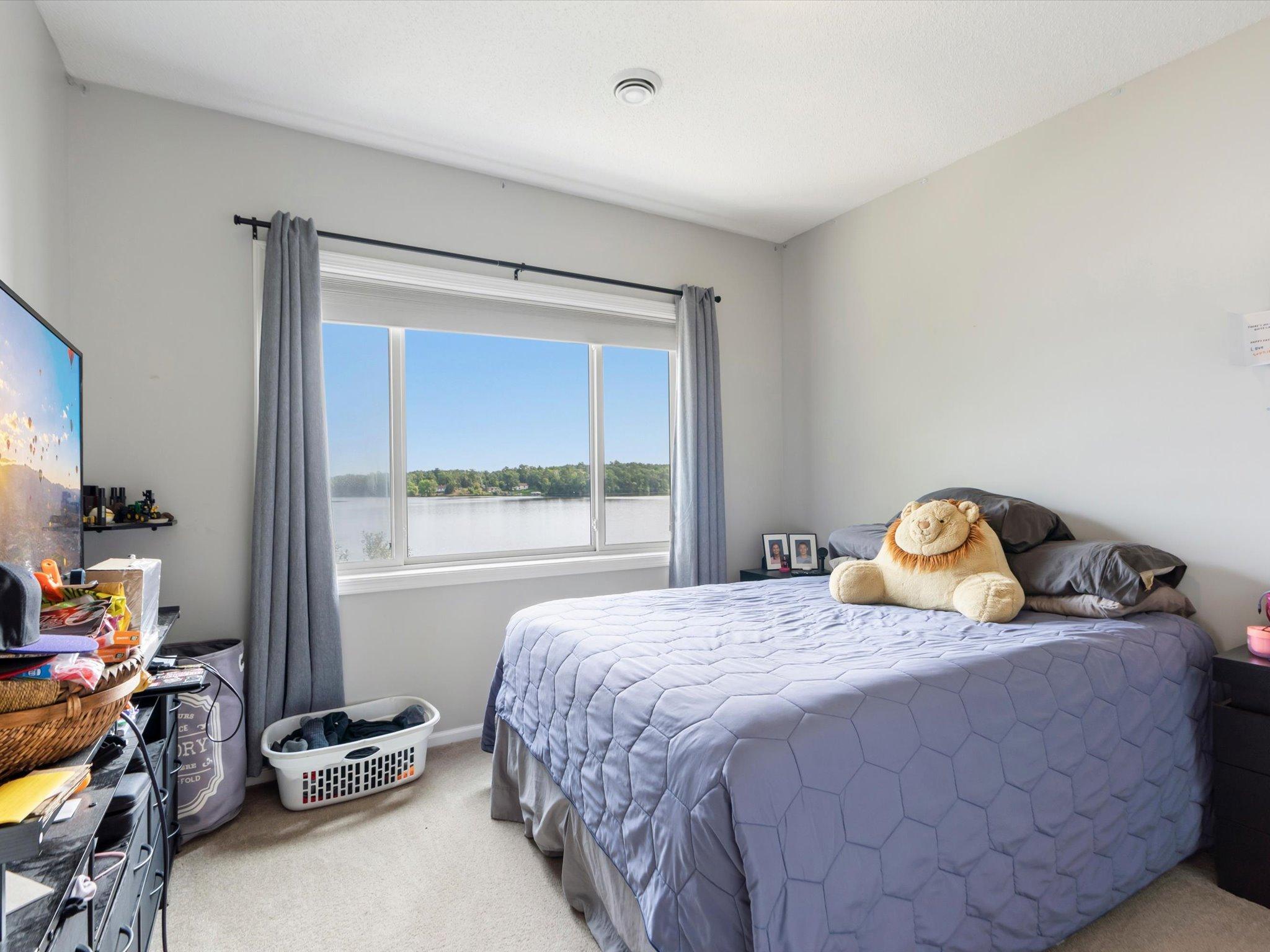 2003 twin home for sale at 1708 13th Avenue NE in Brainerd, MN — 3 bed, 3 bath (photo 21 of 39)