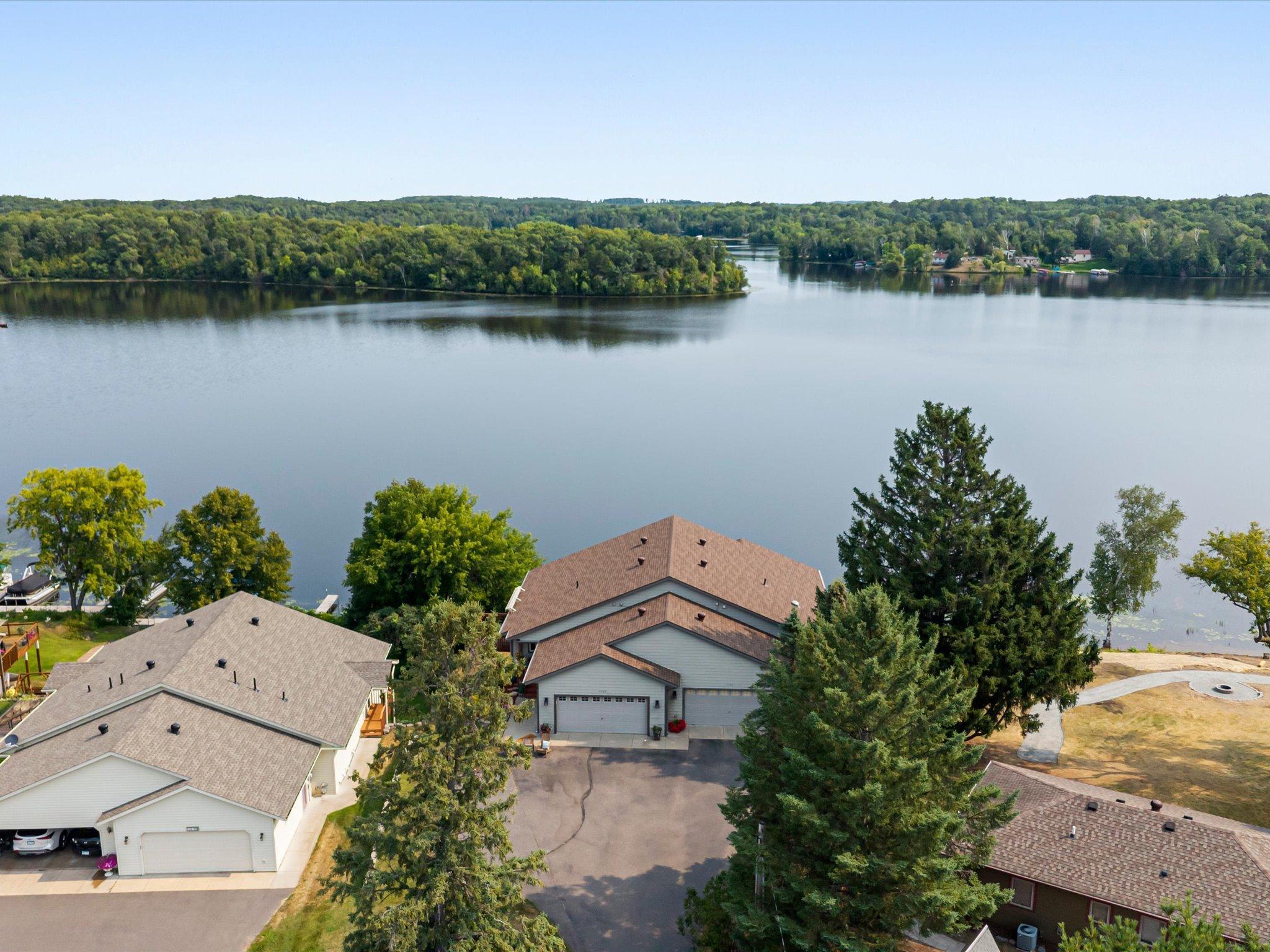 2003 twin home for sale at 1708 13th Avenue NE in Brainerd, MN — 3 bed, 3 bath (photo 32 of 39)