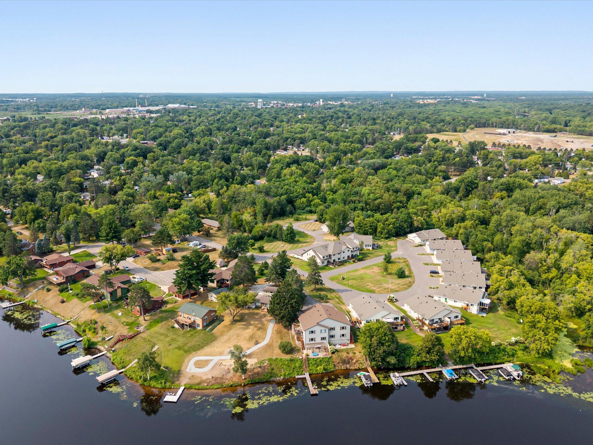 2003 twin home for sale at 1708 13th Avenue NE in Brainerd, MN — 3 bed, 3 bath (photo 33 of 39)
