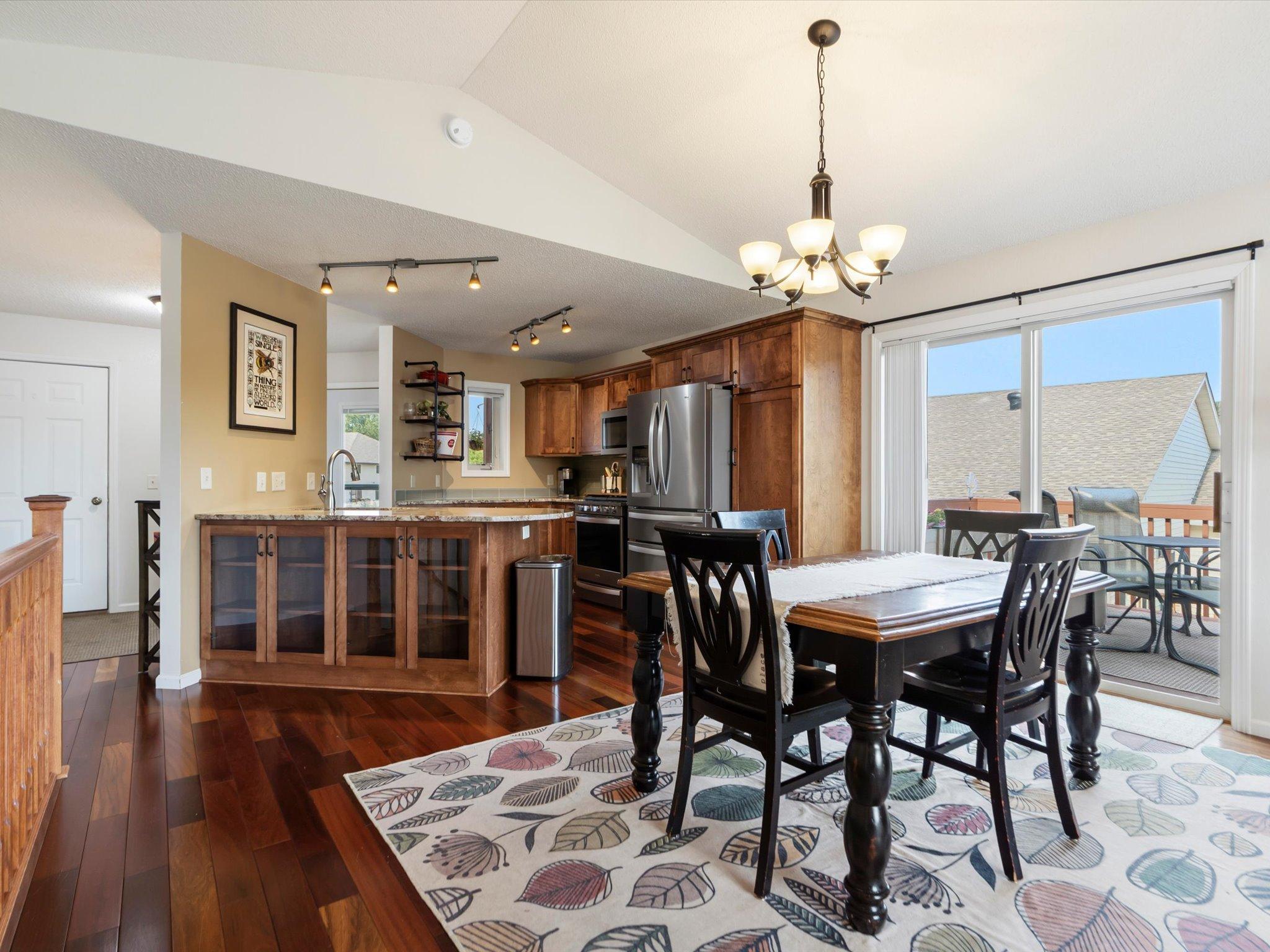 2003 twin home for sale at 1708 13th Avenue NE in Brainerd, MN — 3 bed, 3 bath (photo 10 of 39)