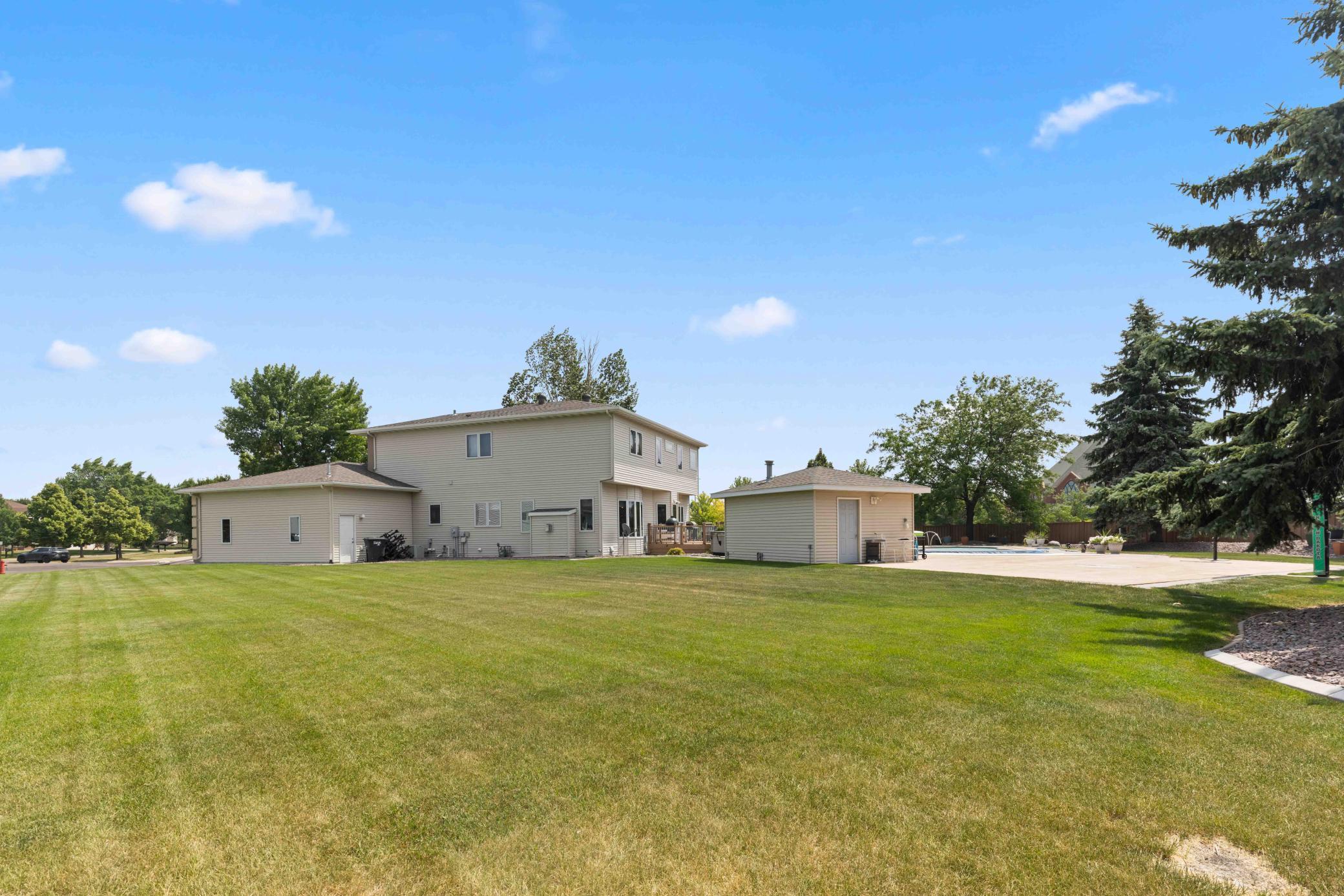 5039 Rose Creek Parkway S, Fargo ND 58104 - Photo 20 of 76