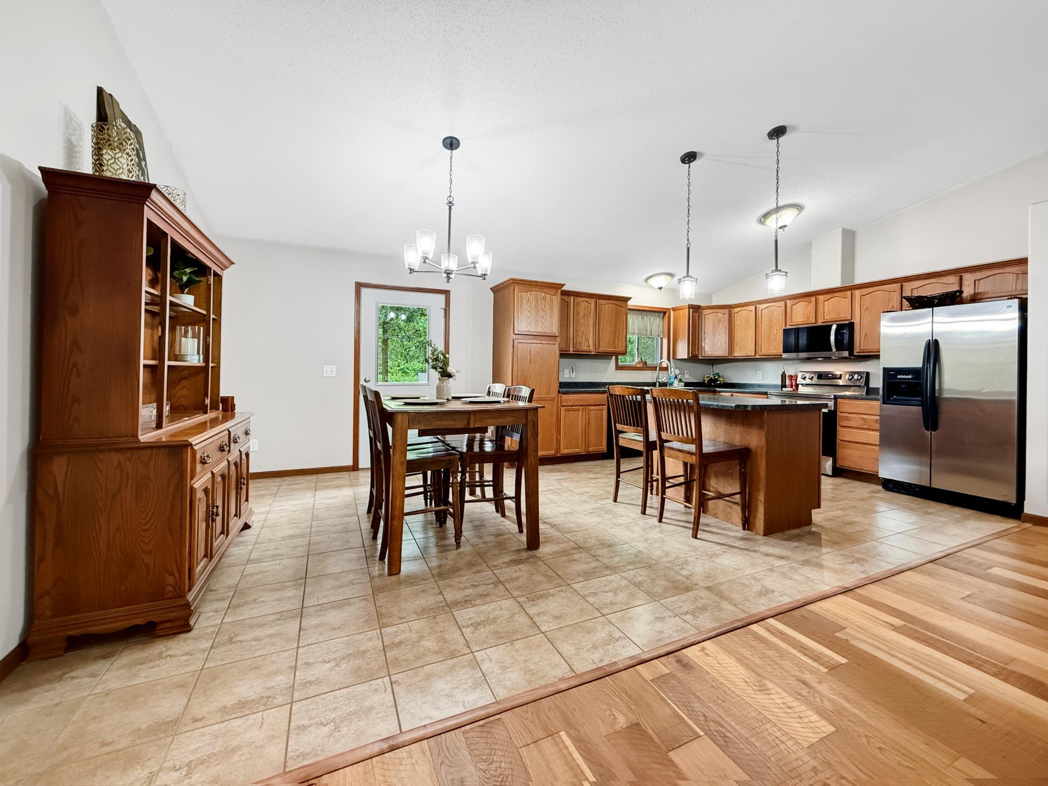 2007 single family home for sale at 4437 Scotchpine Court NW in Bemidji, MN — 4 bed, 2 bath (photo 6 of 33)