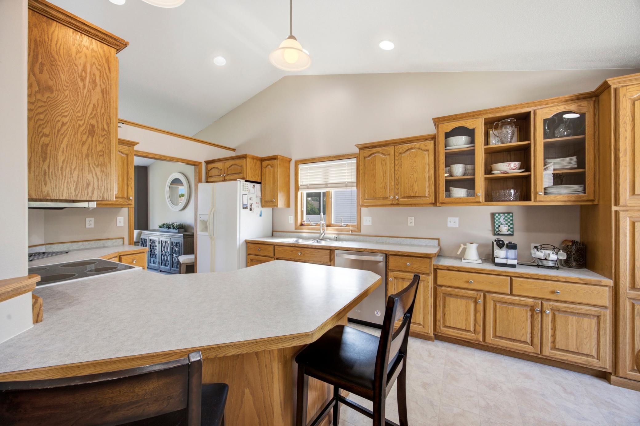 3515 44th Avenue S, Fargo ND 58104 - Photo 8 of 39