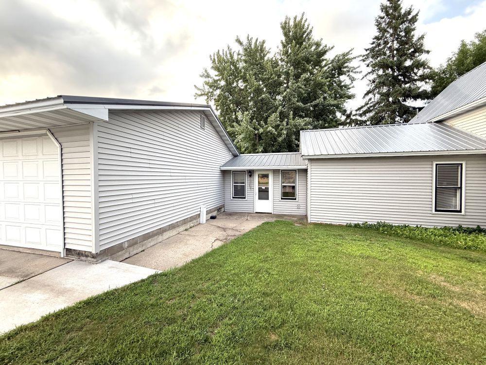 101 E Birch Avenue, Frazee MN 56544 - Photo 7 of 41