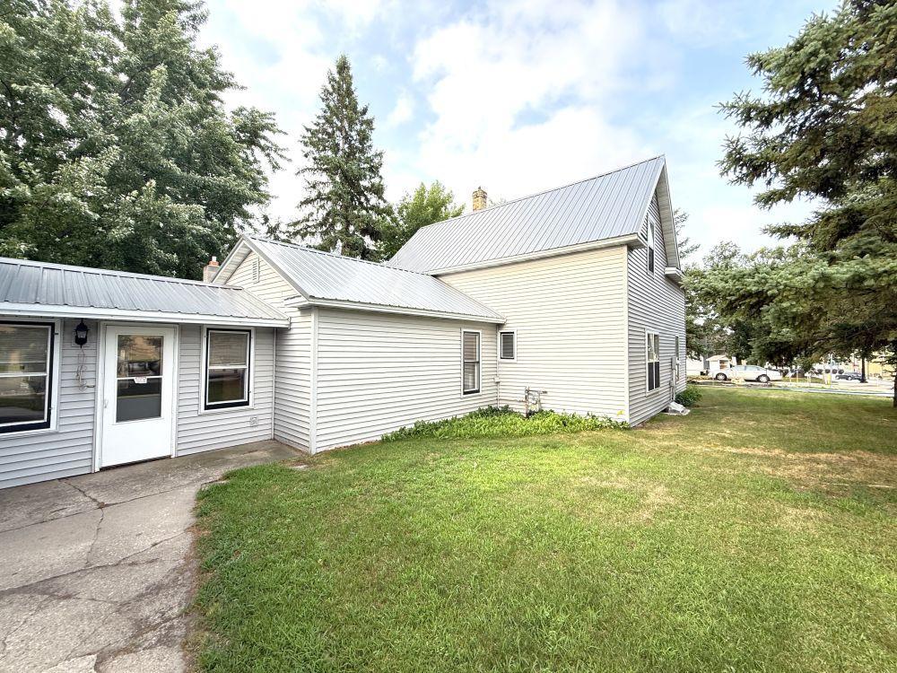 101 E Birch Avenue, Frazee MN 56544 - Photo 8 of 41