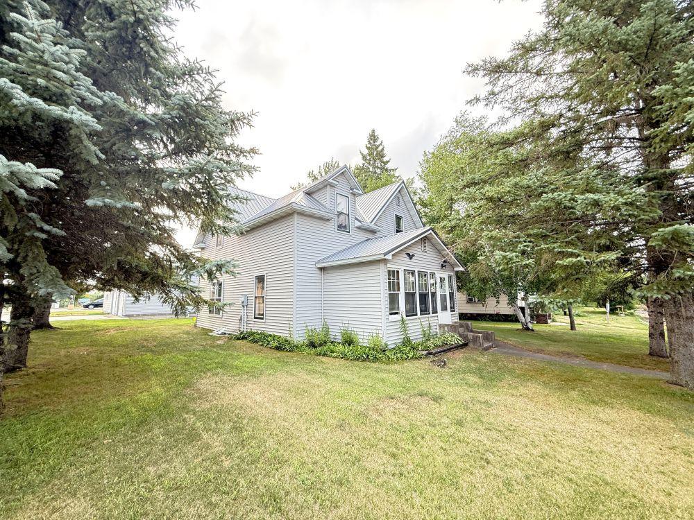 101 E Birch Avenue, Frazee MN 56544 - Photo 9 of 41