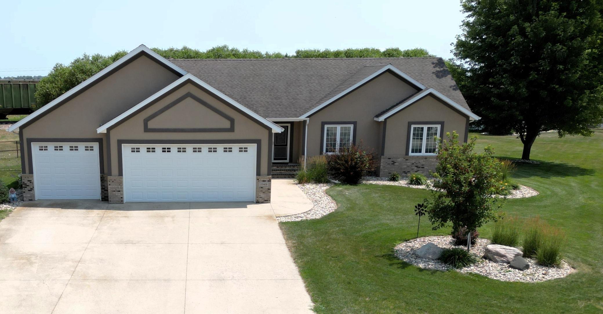 1949 51st Avenue N, Moorhead MN 56560 - Photo 3 of 90