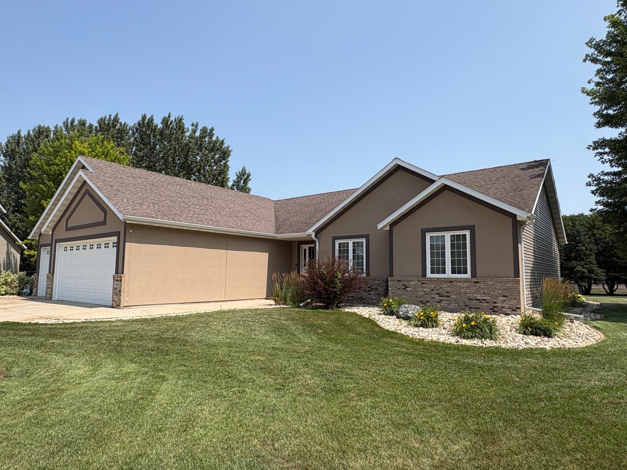 1949 51st Avenue N, Moorhead MN 56560 - Photo 4 of 90