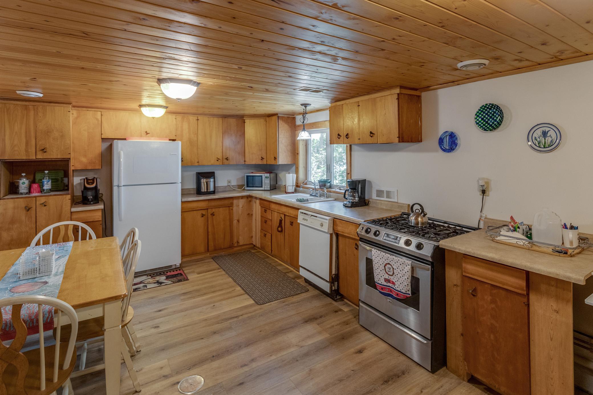 1960 single family home for sale at 25224 County 25 in Akeley, MN — 5 bed, 2 bath (photo 26 of 48)