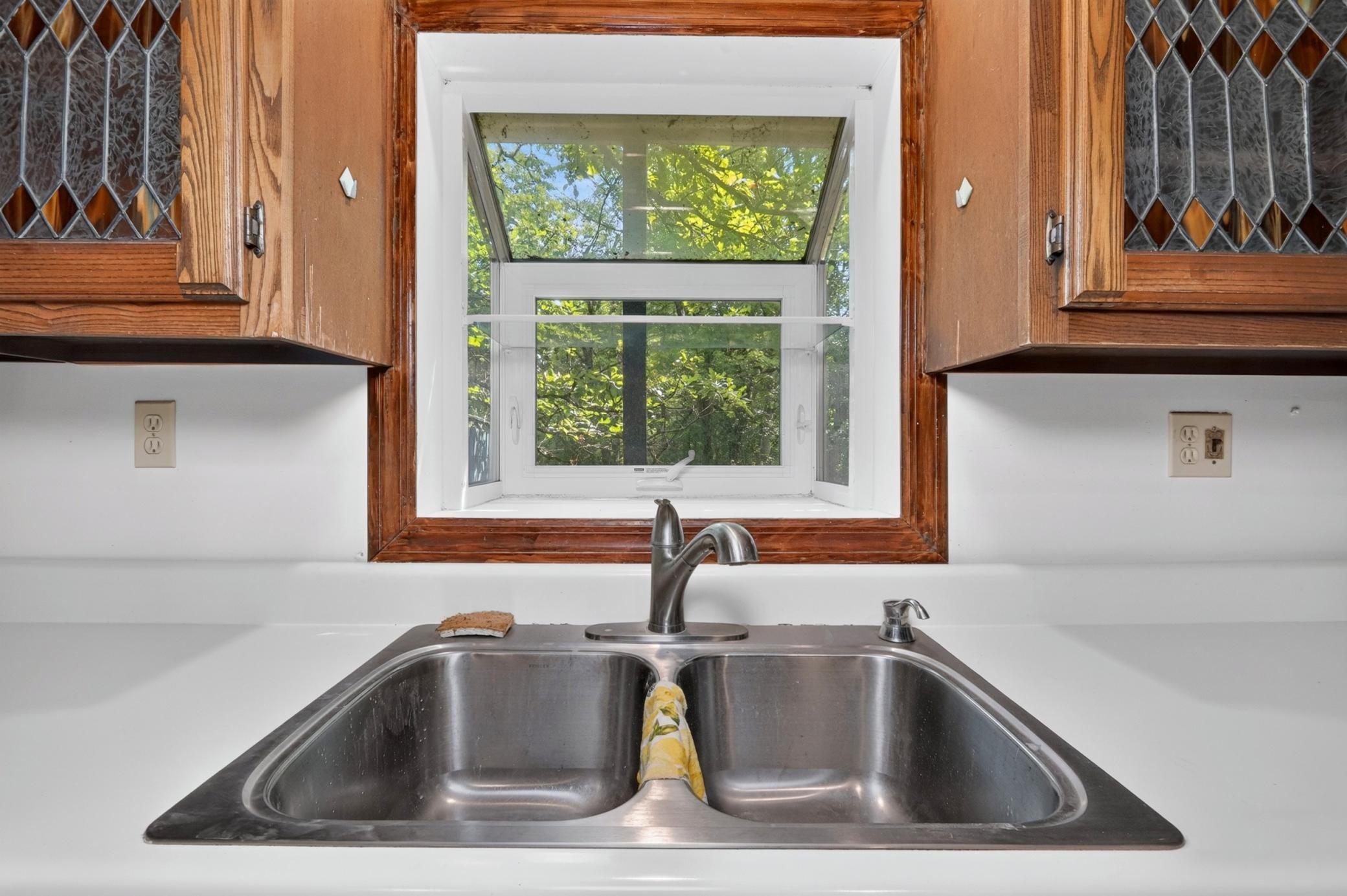 1960 single family home for sale at 100 Cedar Street in Bigfork, MN — 3 bed, 2 bath (photo 16 of 52)