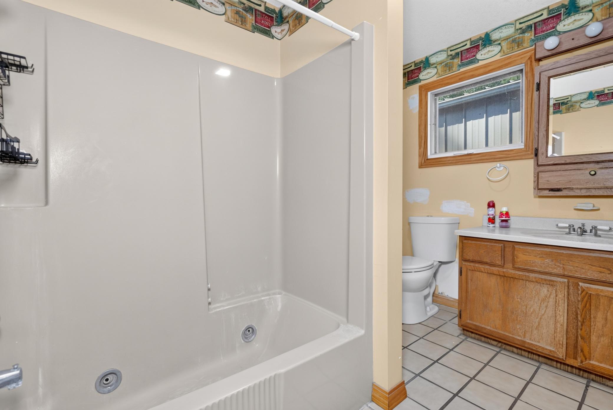 1960 single family home for sale at 100 Cedar Street in Bigfork, MN — 3 bed, 2 bath (photo 21 of 52)