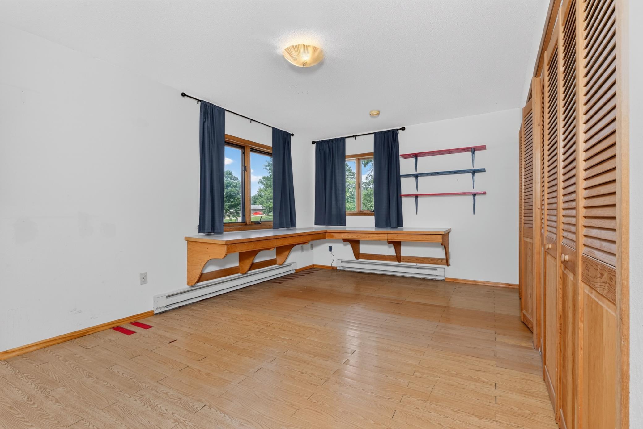 1960 single family home for sale at 100 Cedar Street in Bigfork, MN — 3 bed, 2 bath (photo 27 of 52)