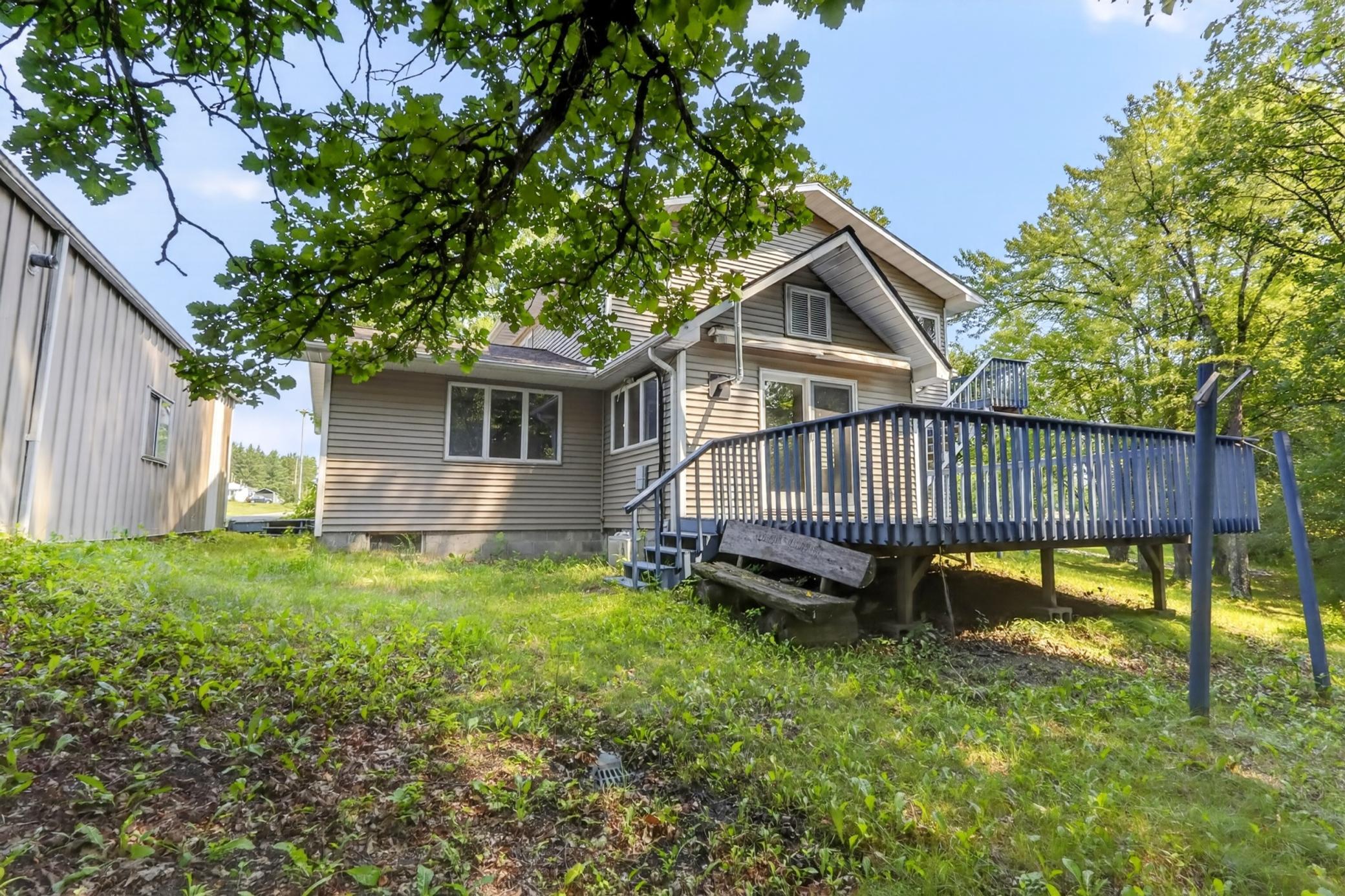 1960 single family home for sale at 100 Cedar Street in Bigfork, MN — 3 bed, 2 bath (photo 8 of 52)