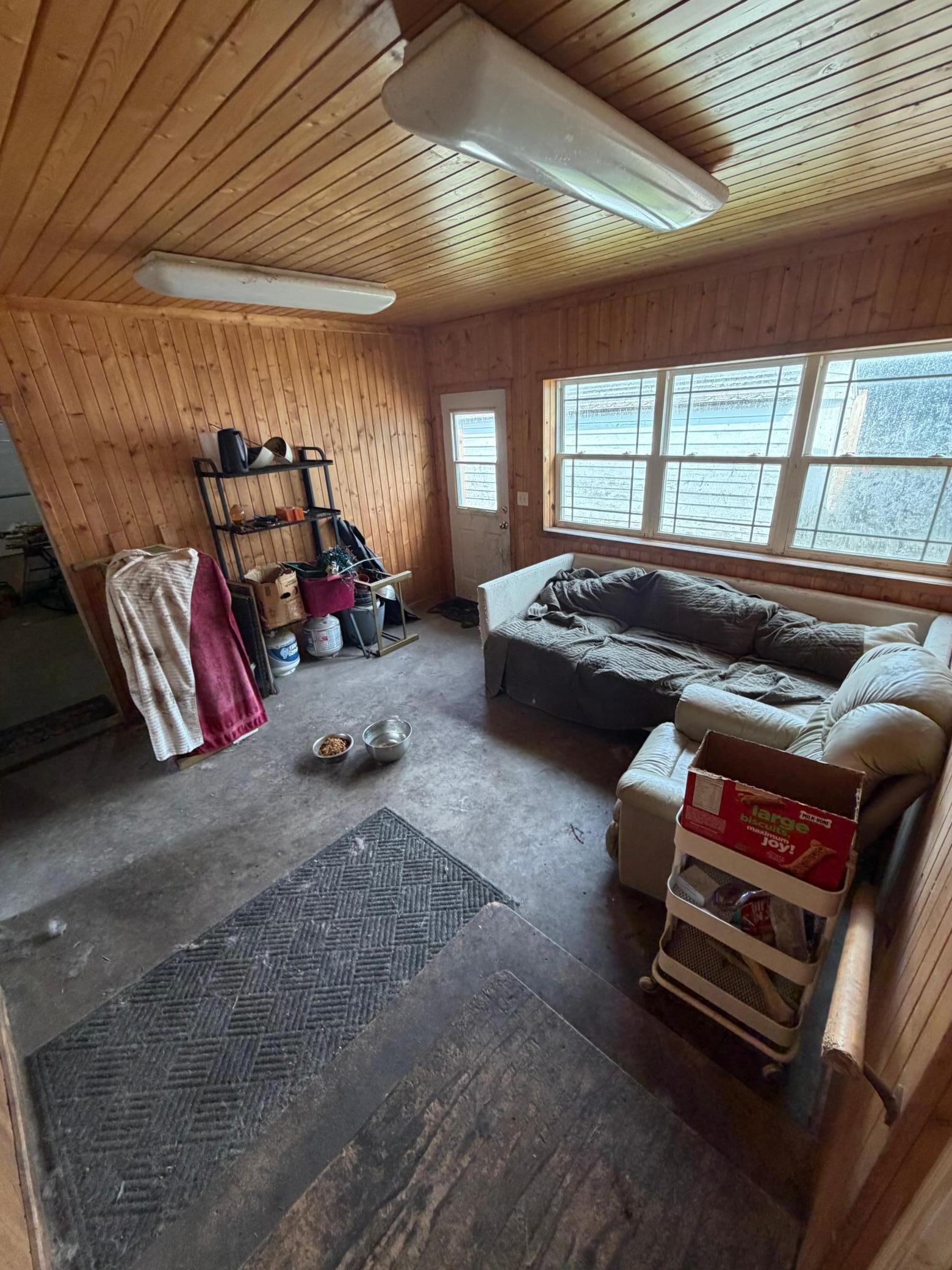 1950 single family home for sale at 805 Elm Avenue S in Hallock, MN — 3 bed, 2 bath (photo 23 of 30)