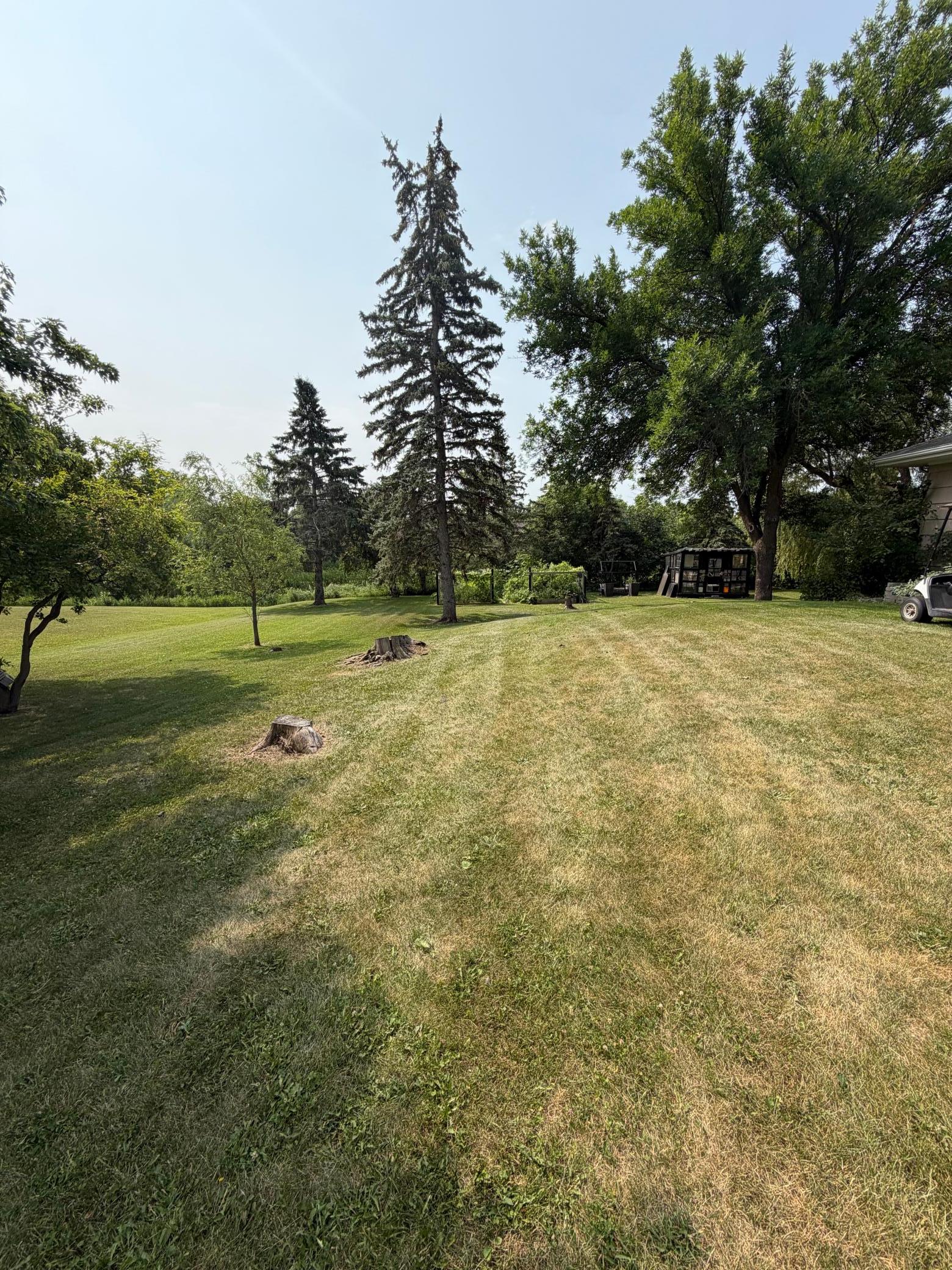 1950 single family home for sale at 805 Elm Avenue S in Hallock, MN — 3 bed, 2 bath (photo 27 of 30)