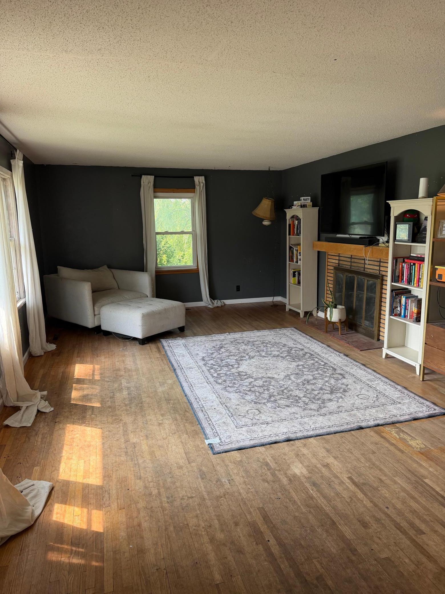 1950 single family home for sale at 805 Elm Avenue S in Hallock, MN — 3 bed, 2 bath (photo 5 of 30)