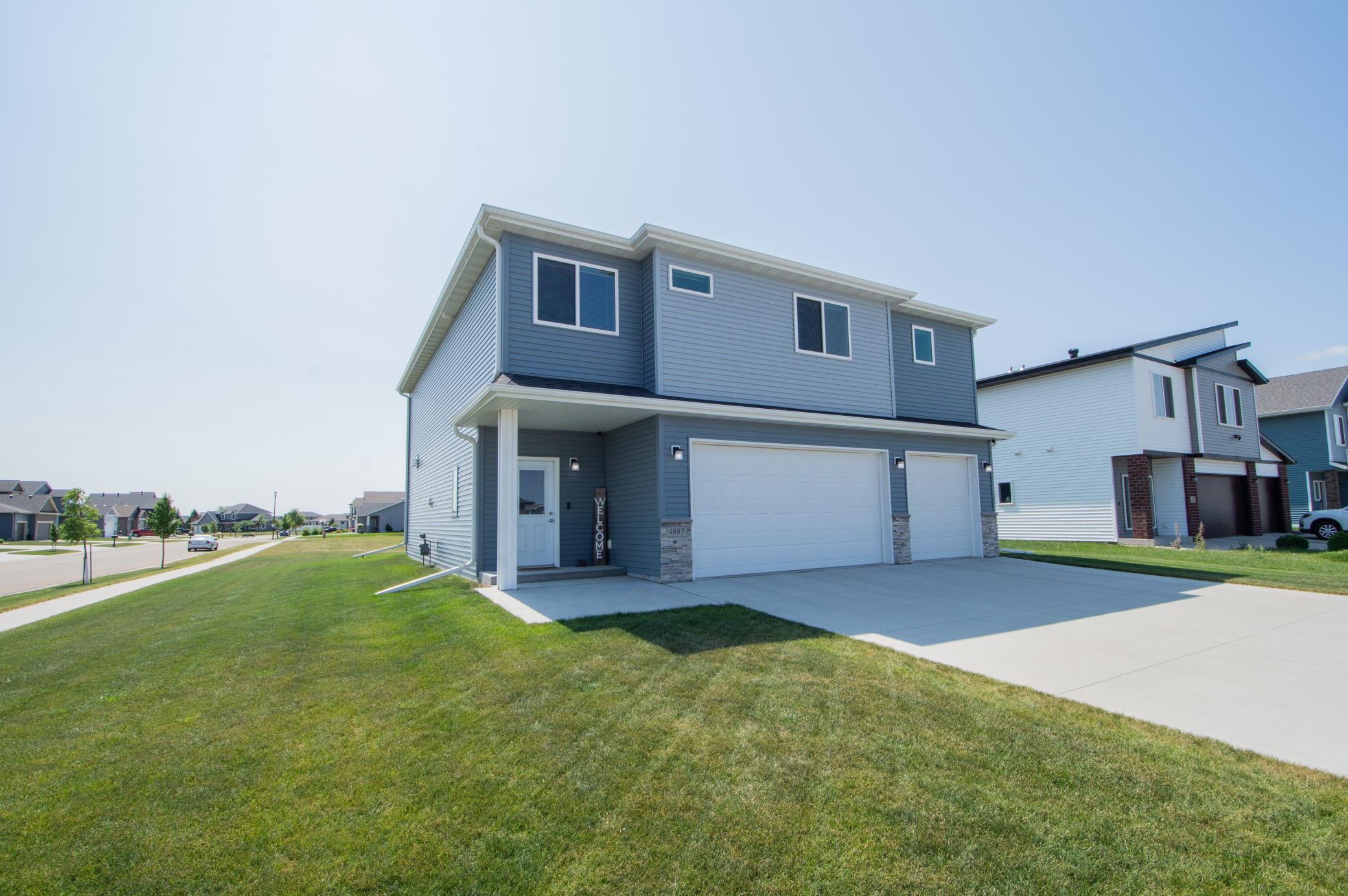 4887 Hampton Circle S, Moorhead MN 56560 - Photo 2 of 32