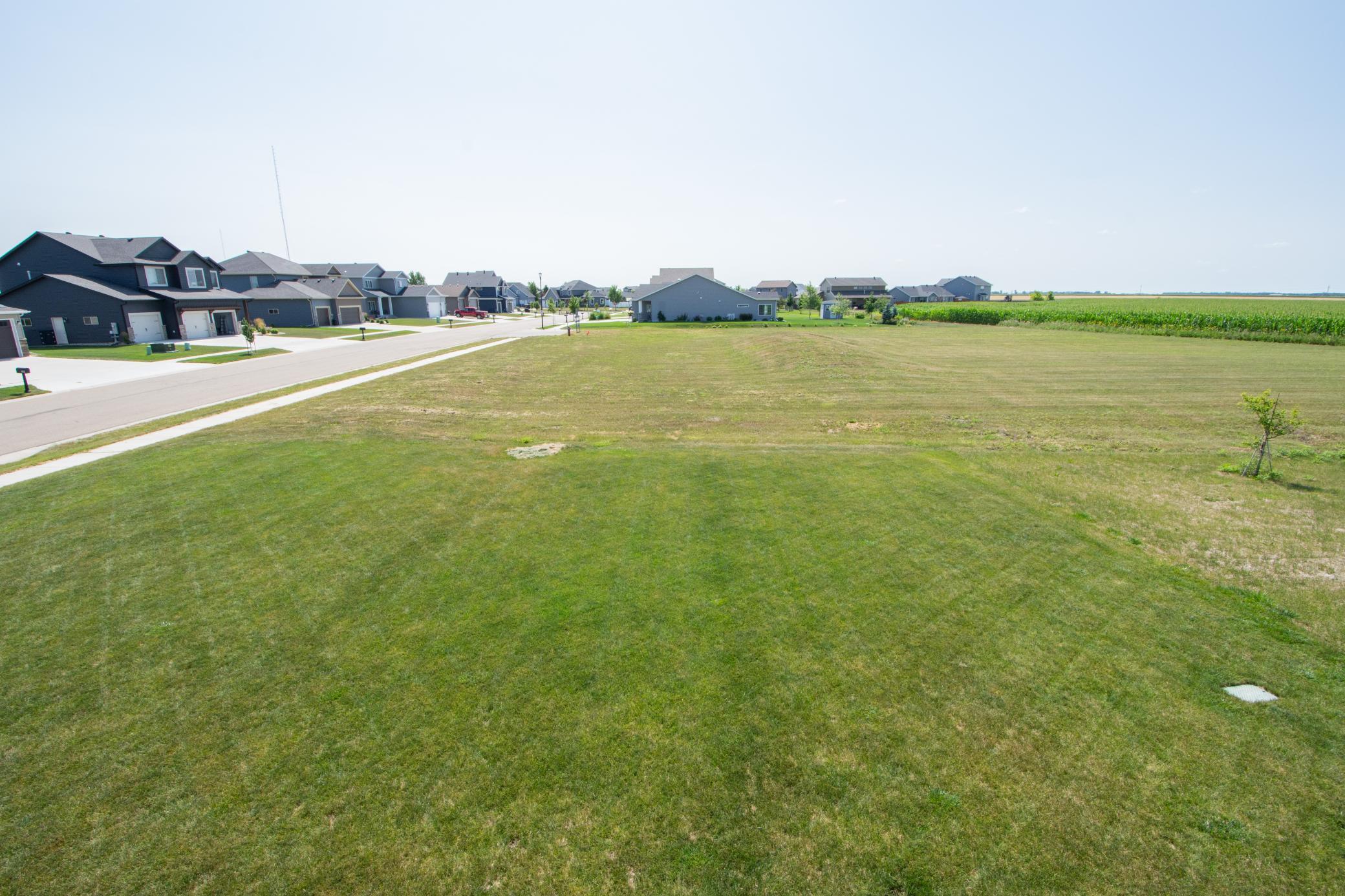 4887 Hampton Circle S, Moorhead MN 56560 - Photo 31 of 32