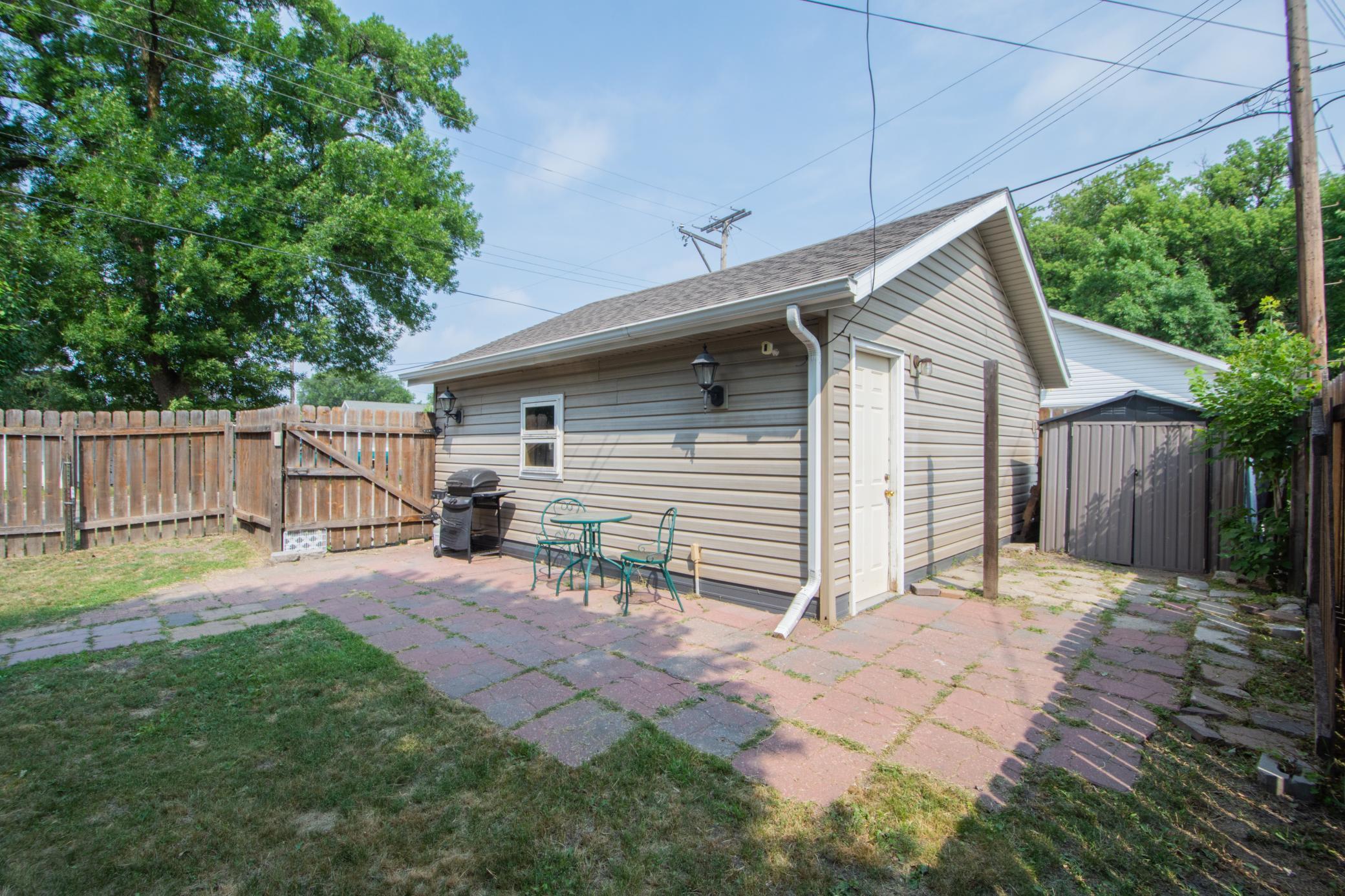 357 15th Avenue S, Fargo ND 58103 - Photo 25 of 27