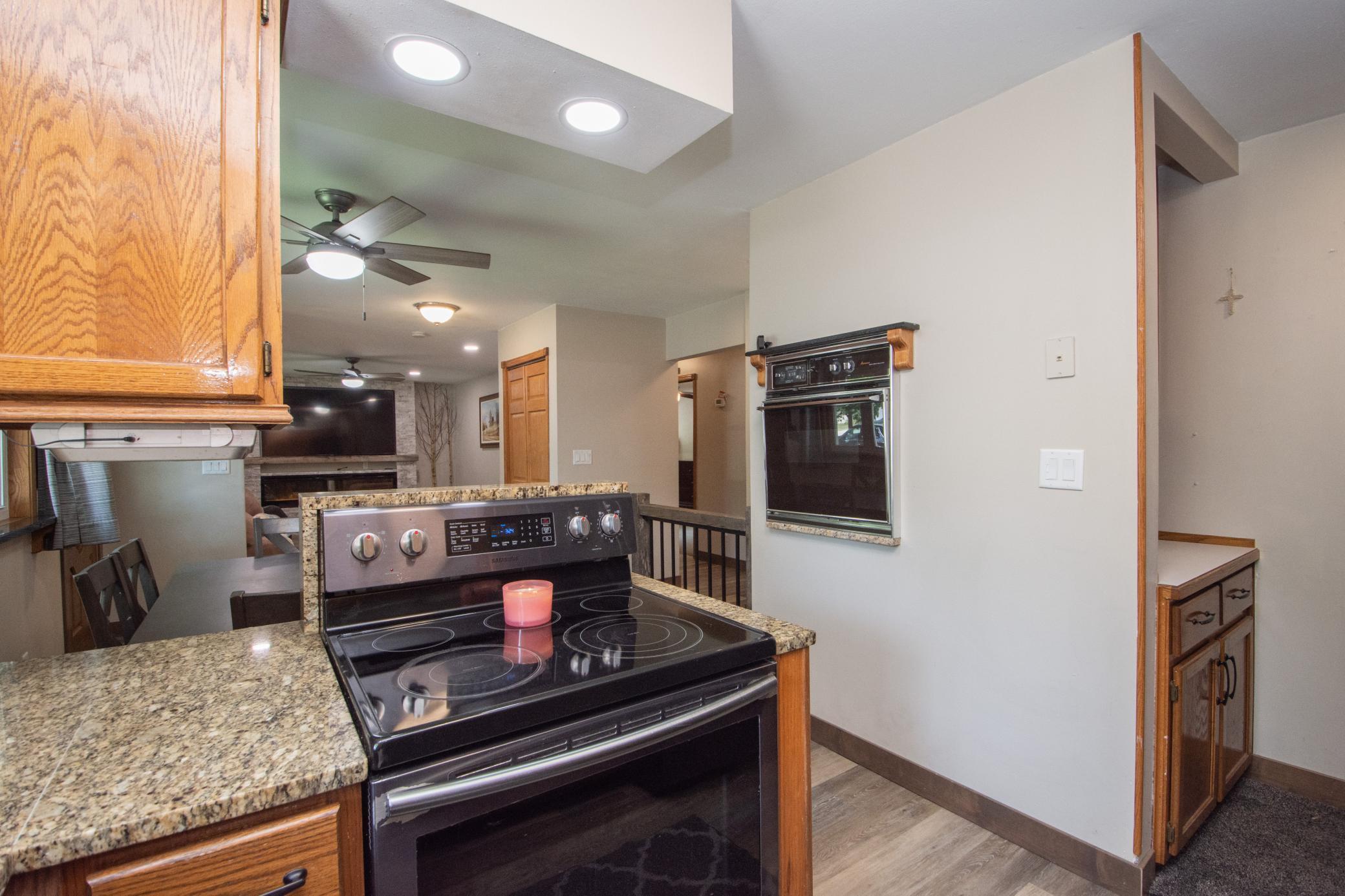 2308 10th Street S, Fargo ND 58103 - Photo 6 of 32