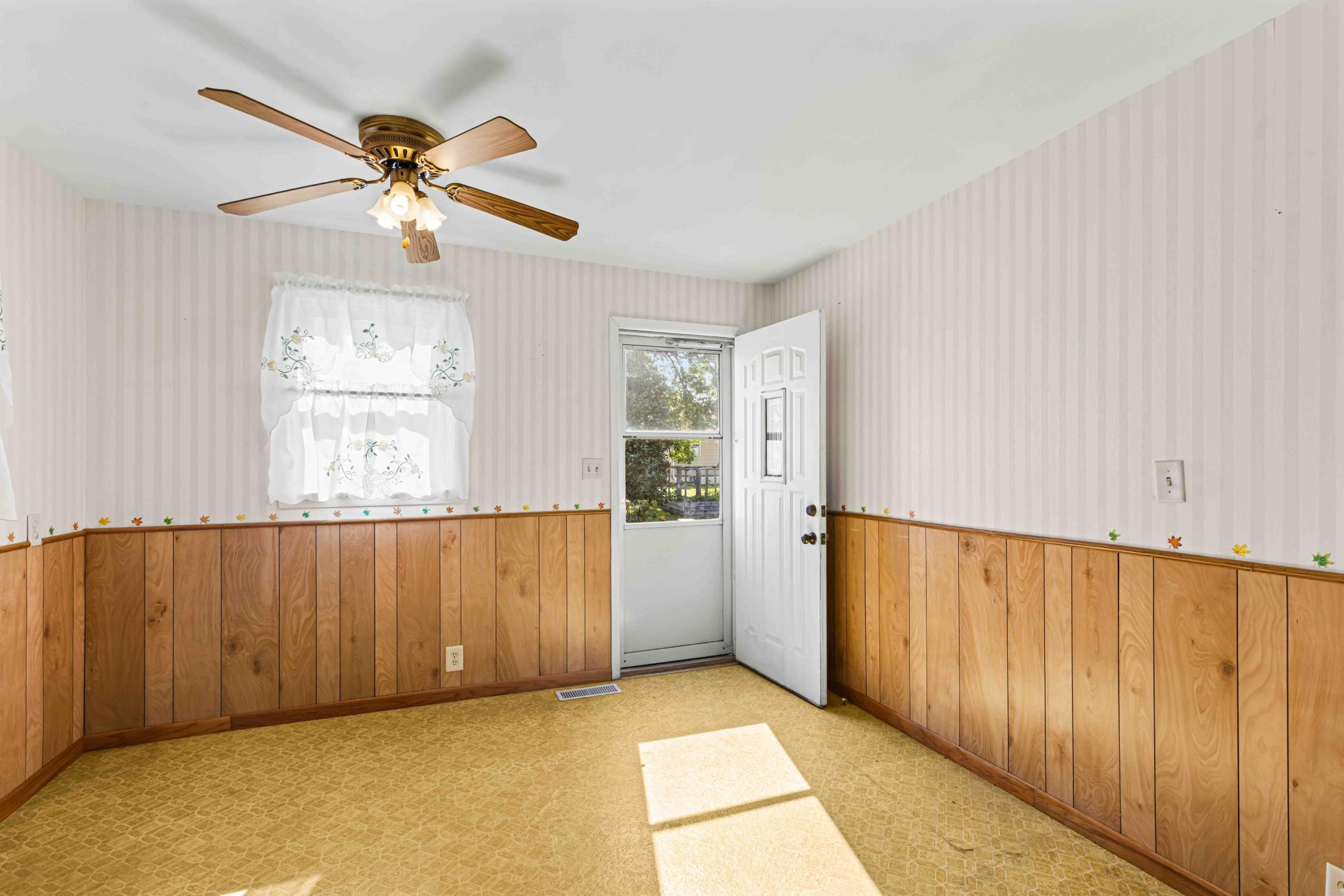 1624 4th Street S, Moorhead MN 56560 - Photo 7 of 27