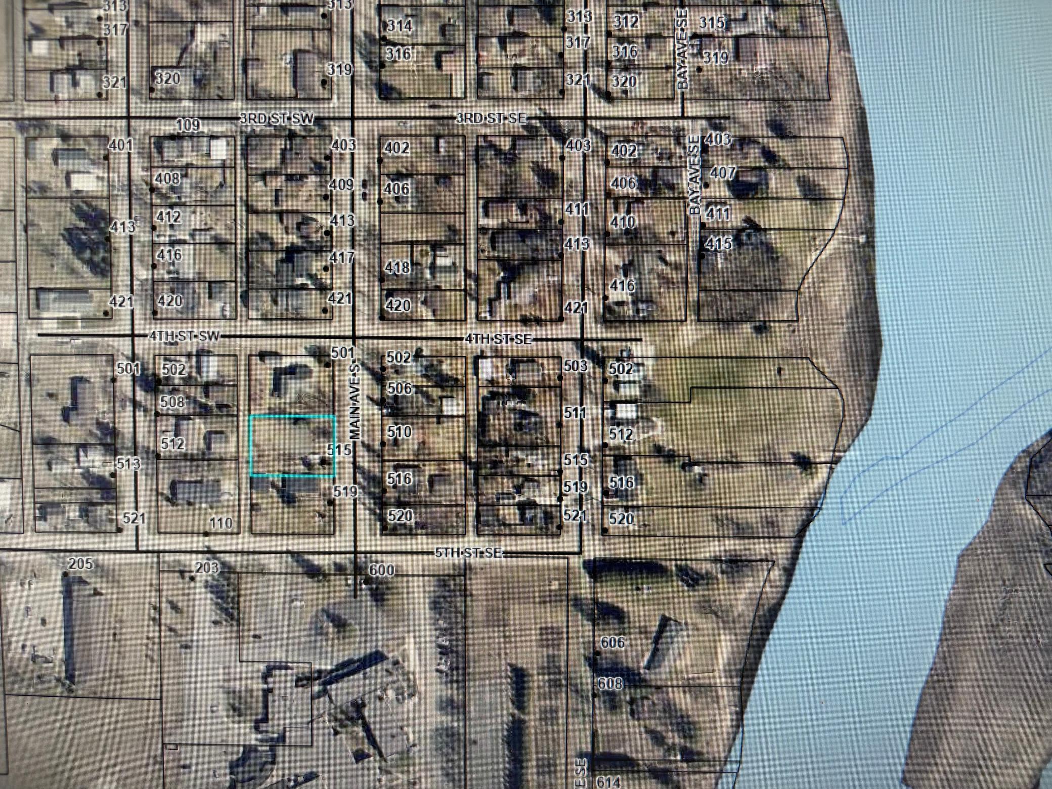 land for sale at 515 Main Avenue S in Baudette, MN (photo 4 of 7)