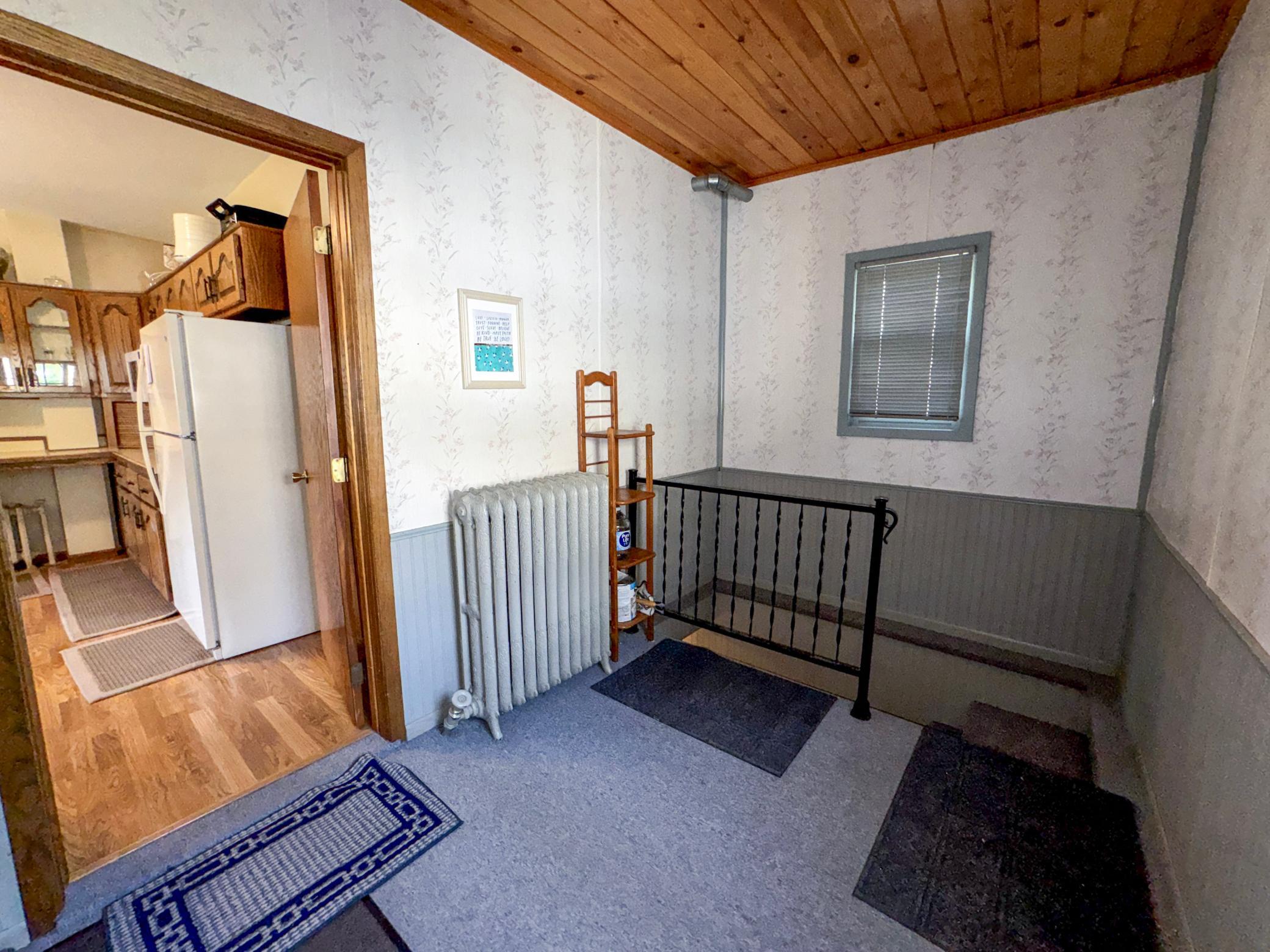 1898 single family home for sale at 316 S Ash Street in Crookston, MN — 6 bed, 5 bath (photo 23 of 74)