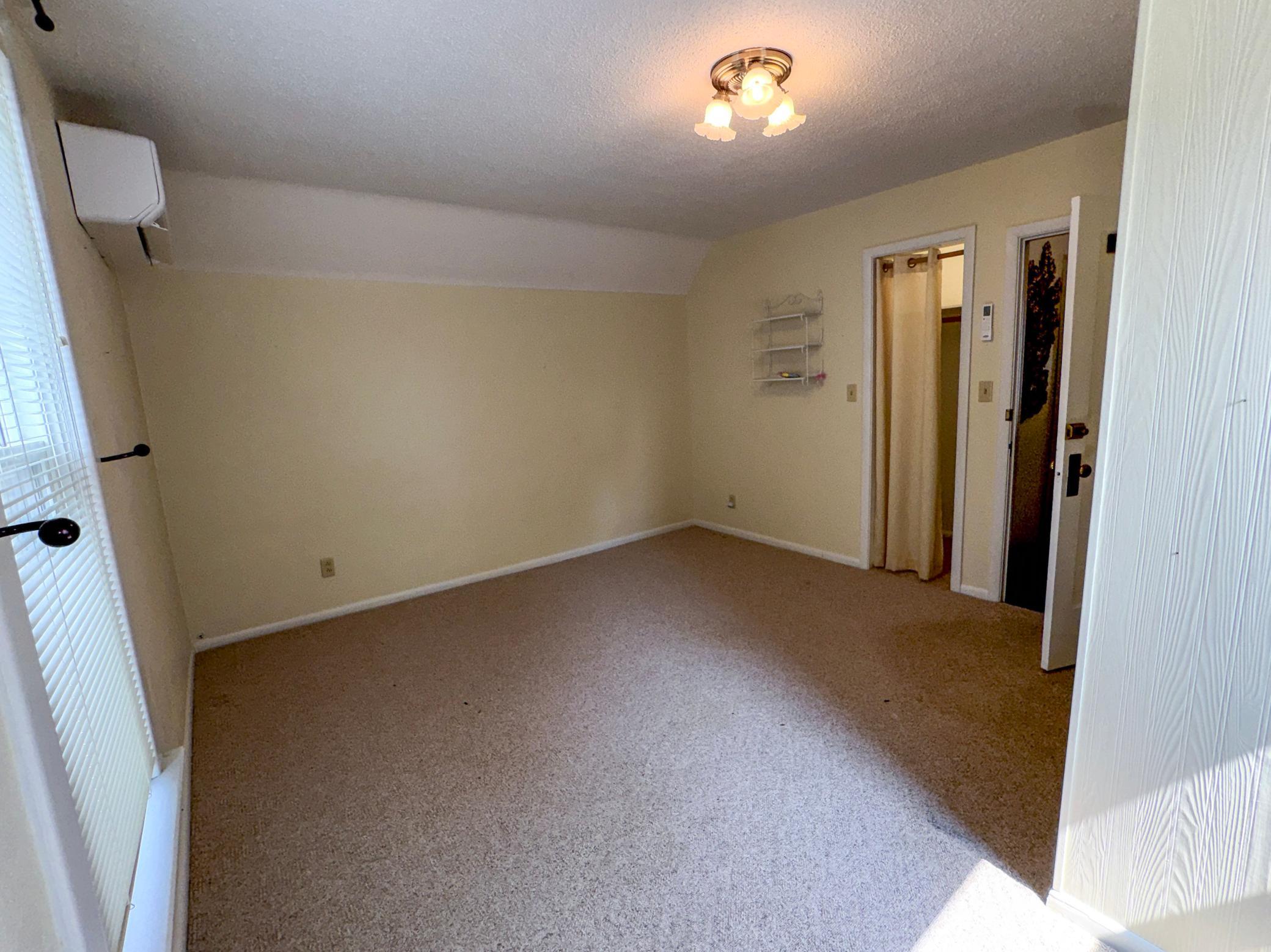 1898 single family home for sale at 316 S Ash Street in Crookston, MN — 6 bed, 5 bath (photo 41 of 74)