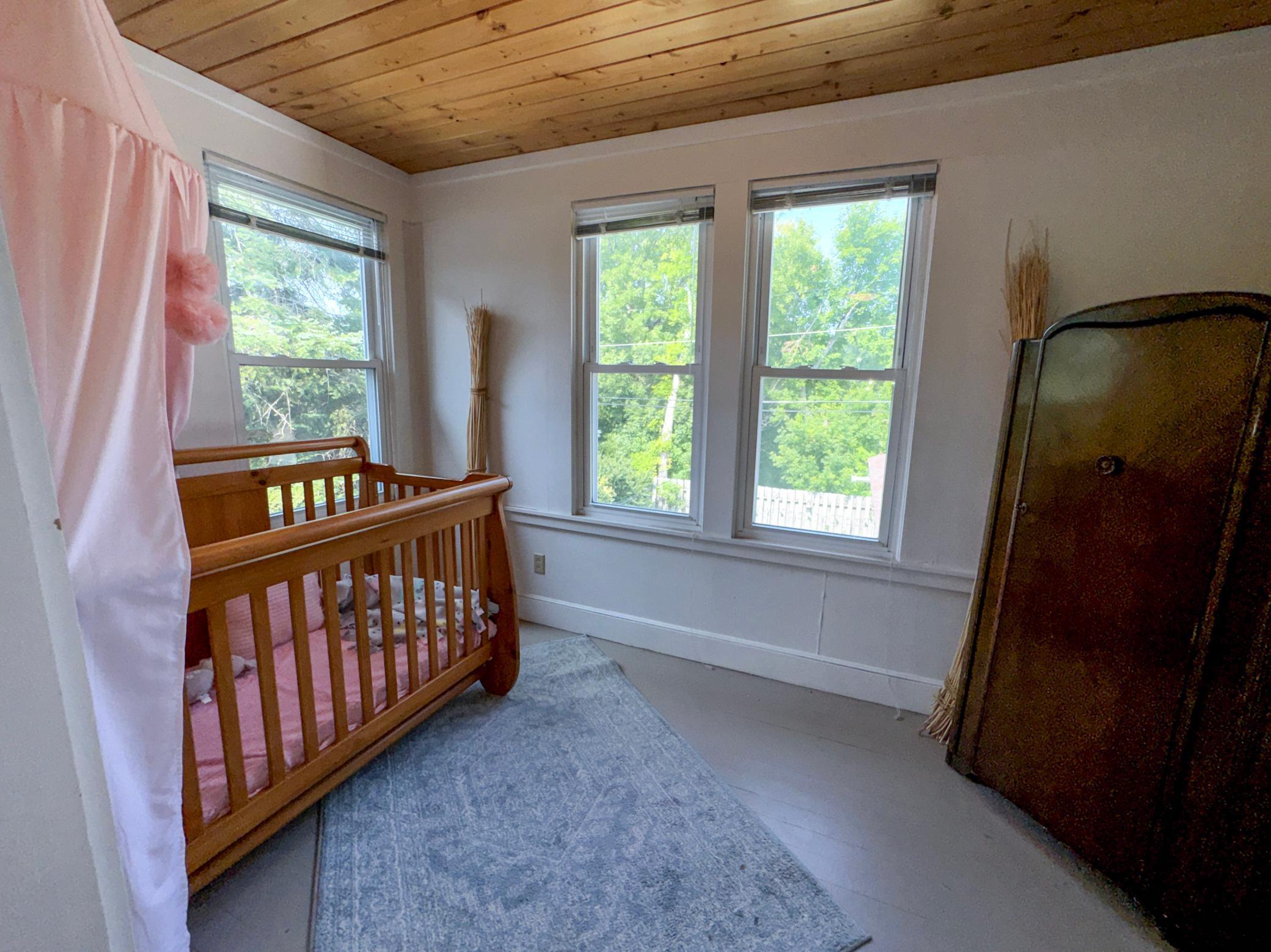 1898 single family home for sale at 316 S Ash Street in Crookston, MN — 6 bed, 5 bath (photo 56 of 74)