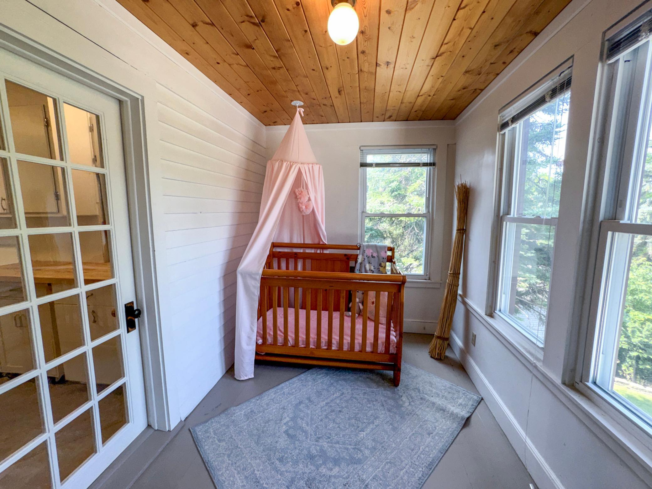 1898 single family home for sale at 316 S Ash Street in Crookston, MN — 6 bed, 5 bath (photo 57 of 74)