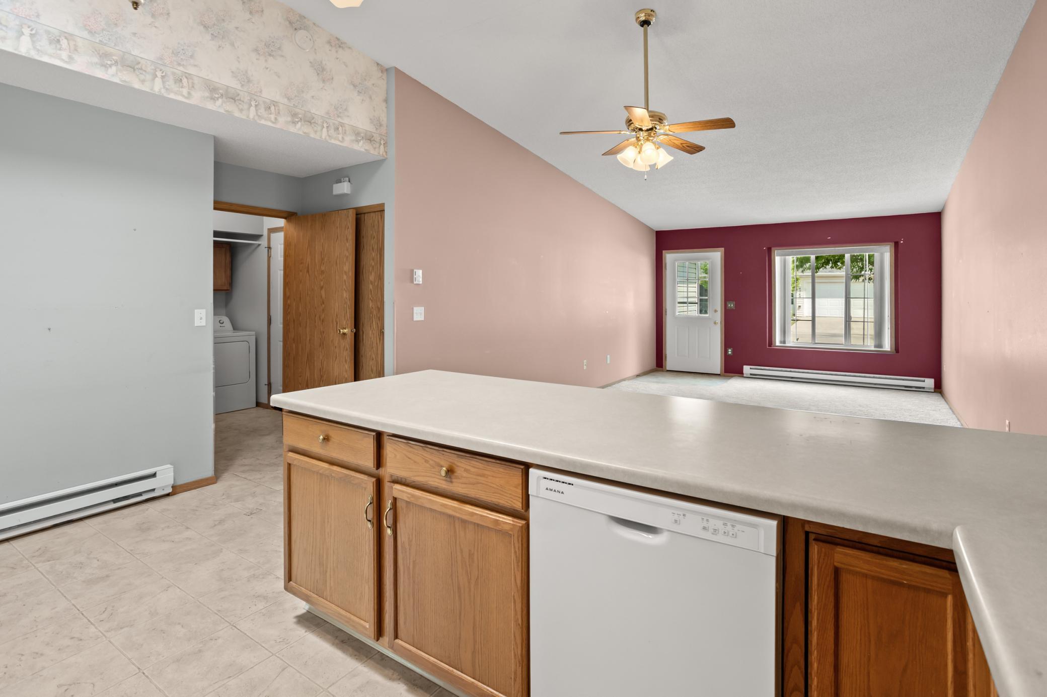 4752 10th Avenue S, Fargo ND 58103 - Photo 7 of 27
