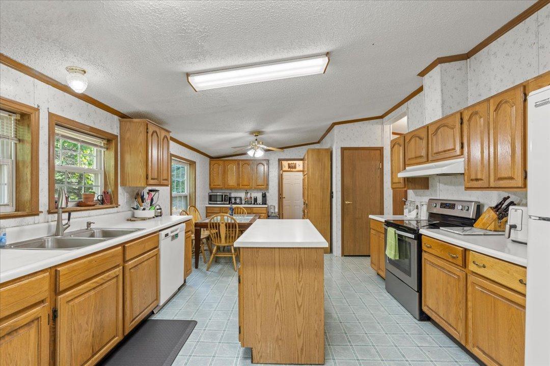 1024 Q Street NE, Brainerd MN 56401 - Photo 11 of 28