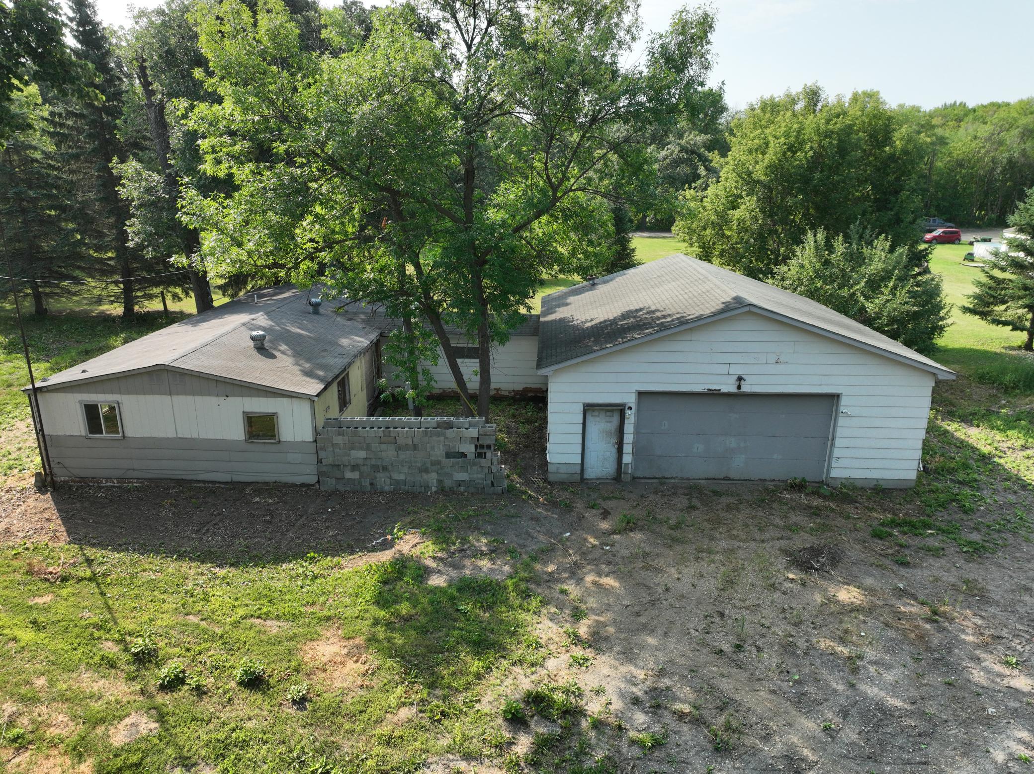 1980 single family home for sale at 47099 Center Street W in East Grand Forks, MN — 3 bed, 2 bath