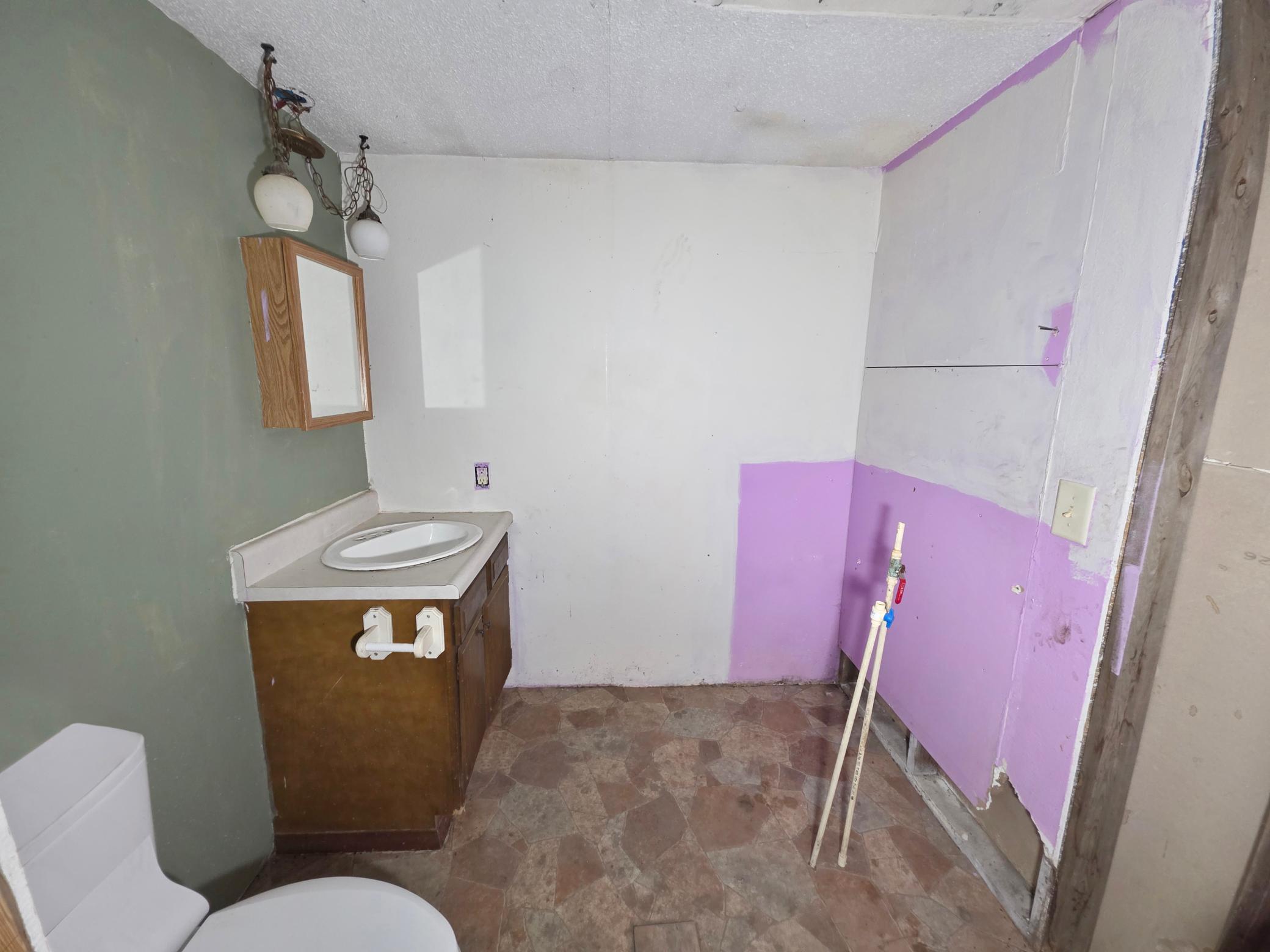 1980 single family home for sale at 47099 Center Street W in East Grand Forks, MN — 3 bed, 2 bath (photo 11 of 20)