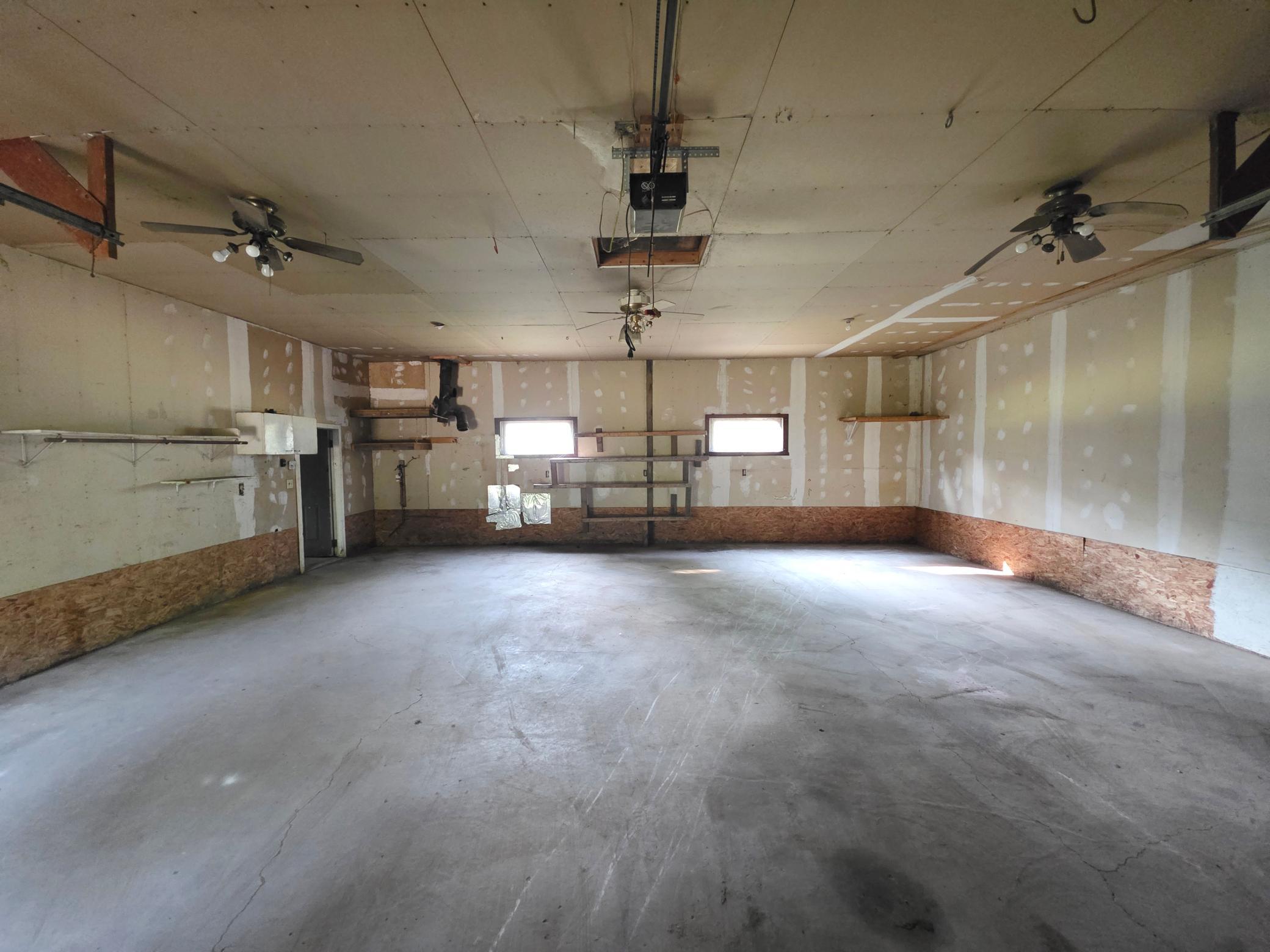 1980 single family home for sale at 47099 Center Street W in East Grand Forks, MN — 3 bed, 2 bath (photo 13 of 20)
