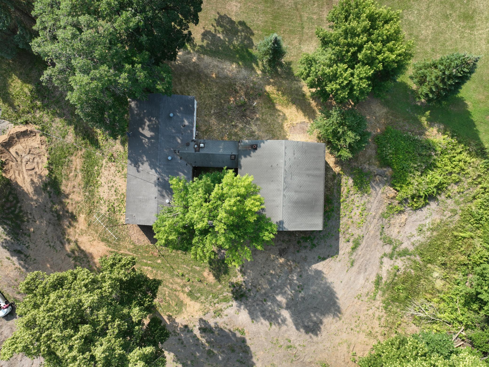 1980 single family home for sale at 47099 Center Street W in East Grand Forks, MN — 3 bed, 2 bath (photo 17 of 20)
