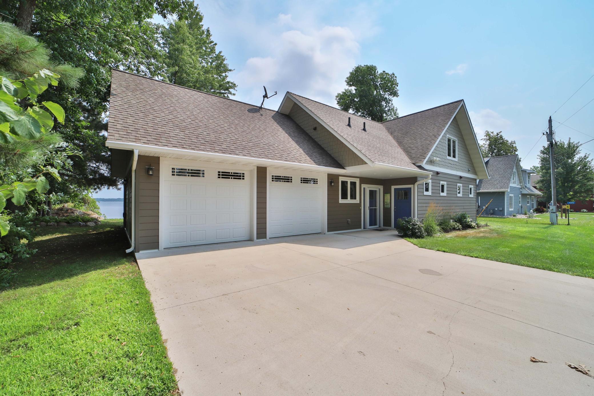 2014 single family home for sale at 9362 Dorothy Avenue in Brainerd, MN — 3 bed, 2 bath (photo 2 of 67)