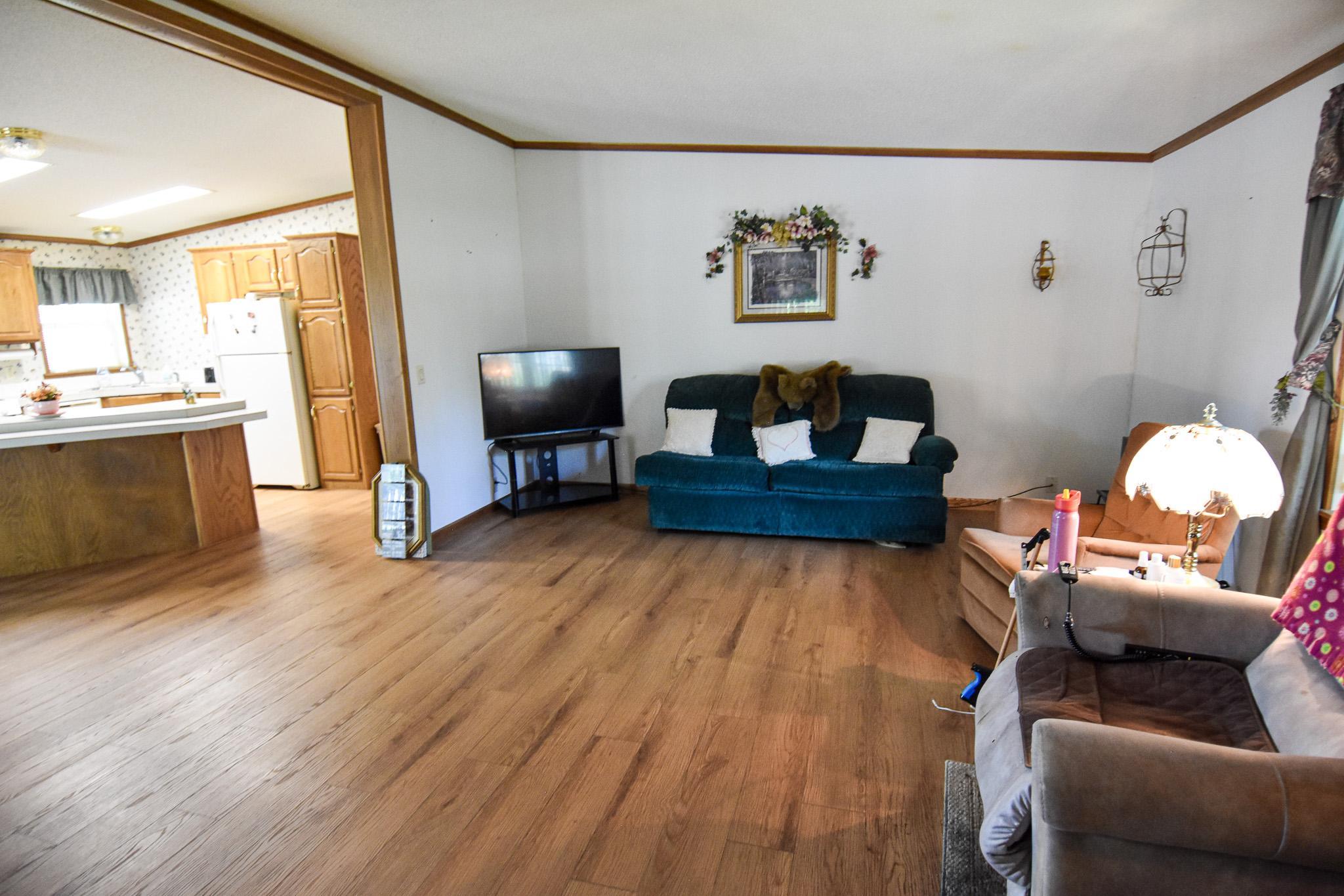 2000 single family home for sale at 230 4th Street in Stephen, MN — 3 bed, 2 bath (photo 16 of 45)